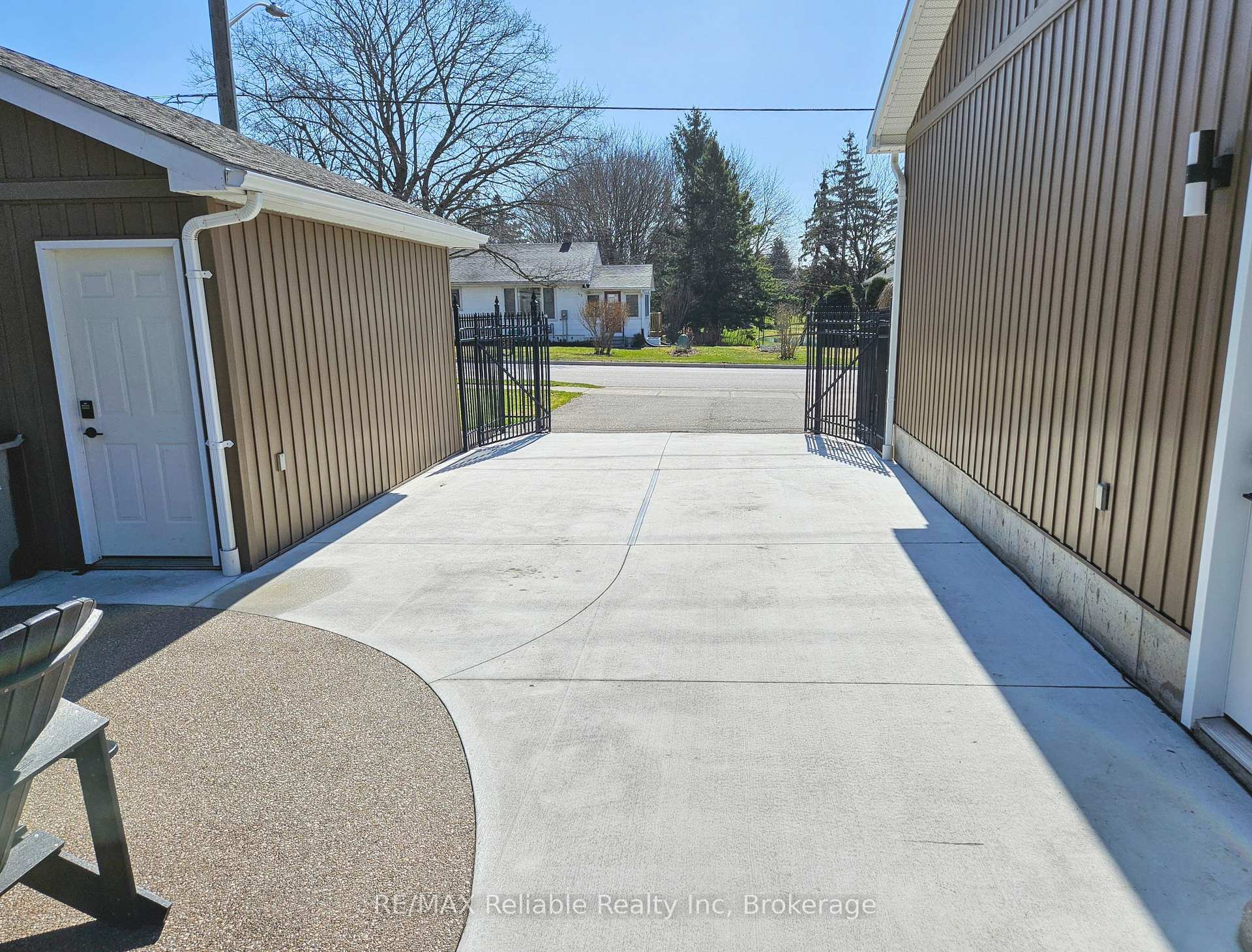 Photo 41 of 223 High Street, Central Huron, Clinton — HOMEH