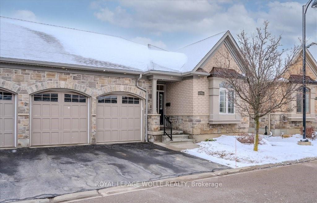 Photo 2 of Unit 40, 435 Winchester Drive, Waterloo — HOMEH