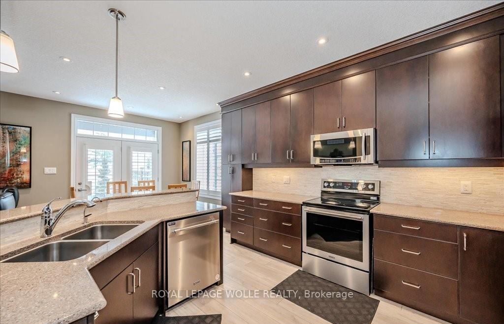 Photo 7 of Unit 40, 435 Winchester Drive, Waterloo — HOMEH