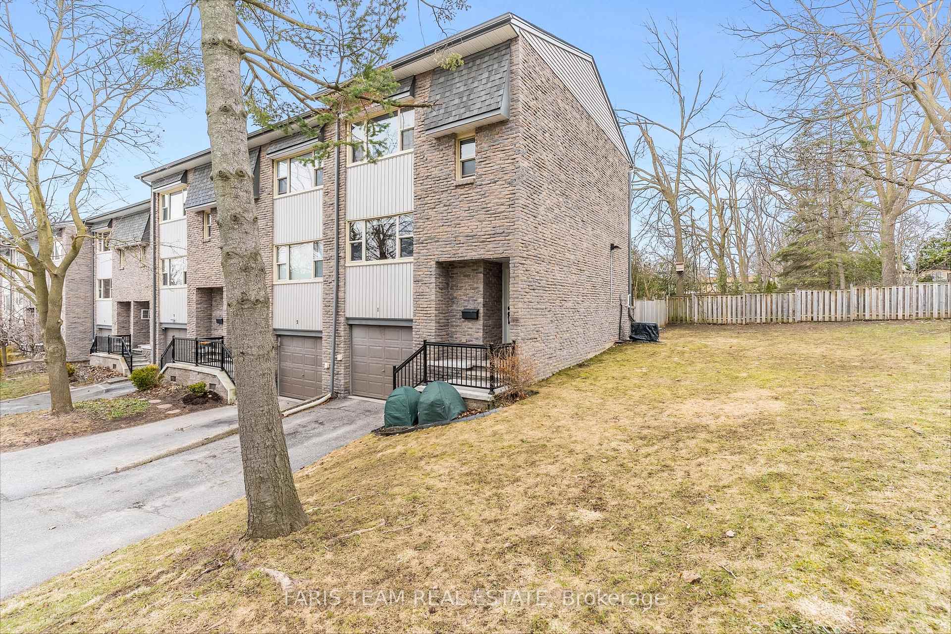 Photo 2 of Unit 1, 2 North Street, Barrie, Wellington — HOMEH