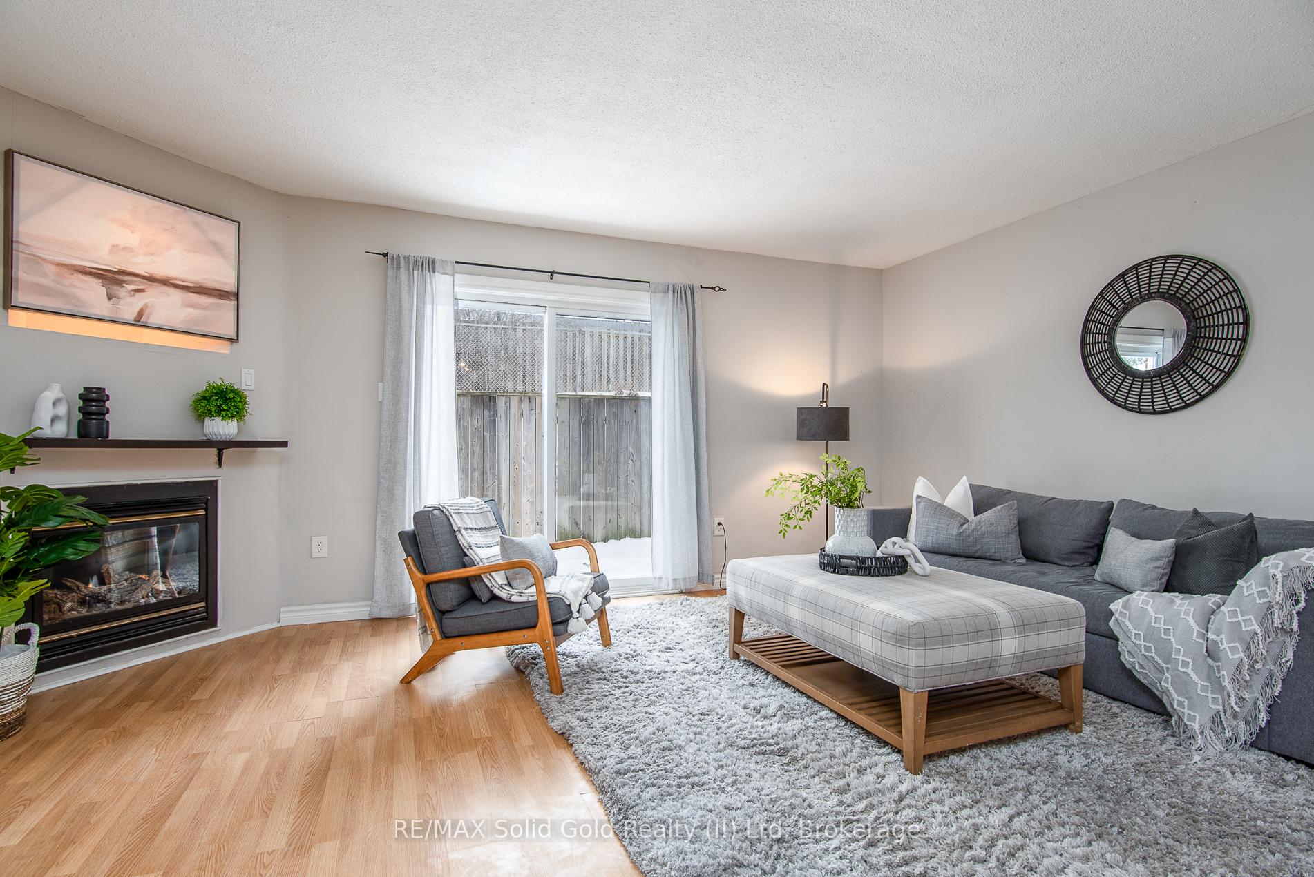 Photo 12 of Unit 21, 162 Jansen Avenue, Kitchener — HOMEH