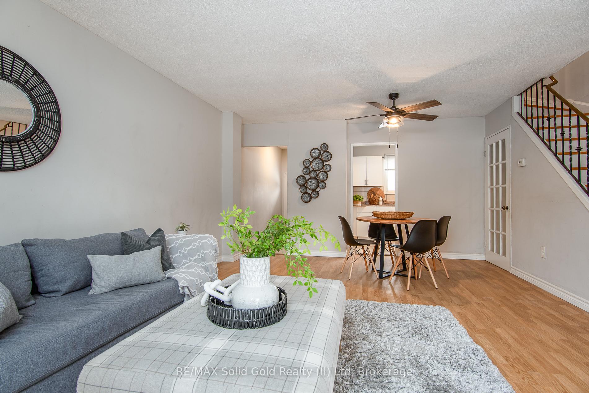Photo 15 of Unit 21, 162 Jansen Avenue, Kitchener — HOMEH