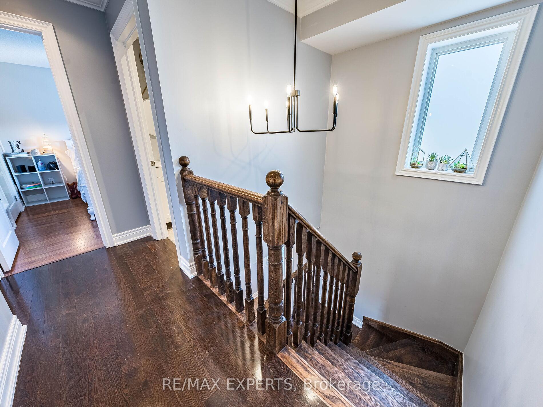 Photo 22 of 20 Foxchase Drive, Caledon, Bolton North — HOMEH