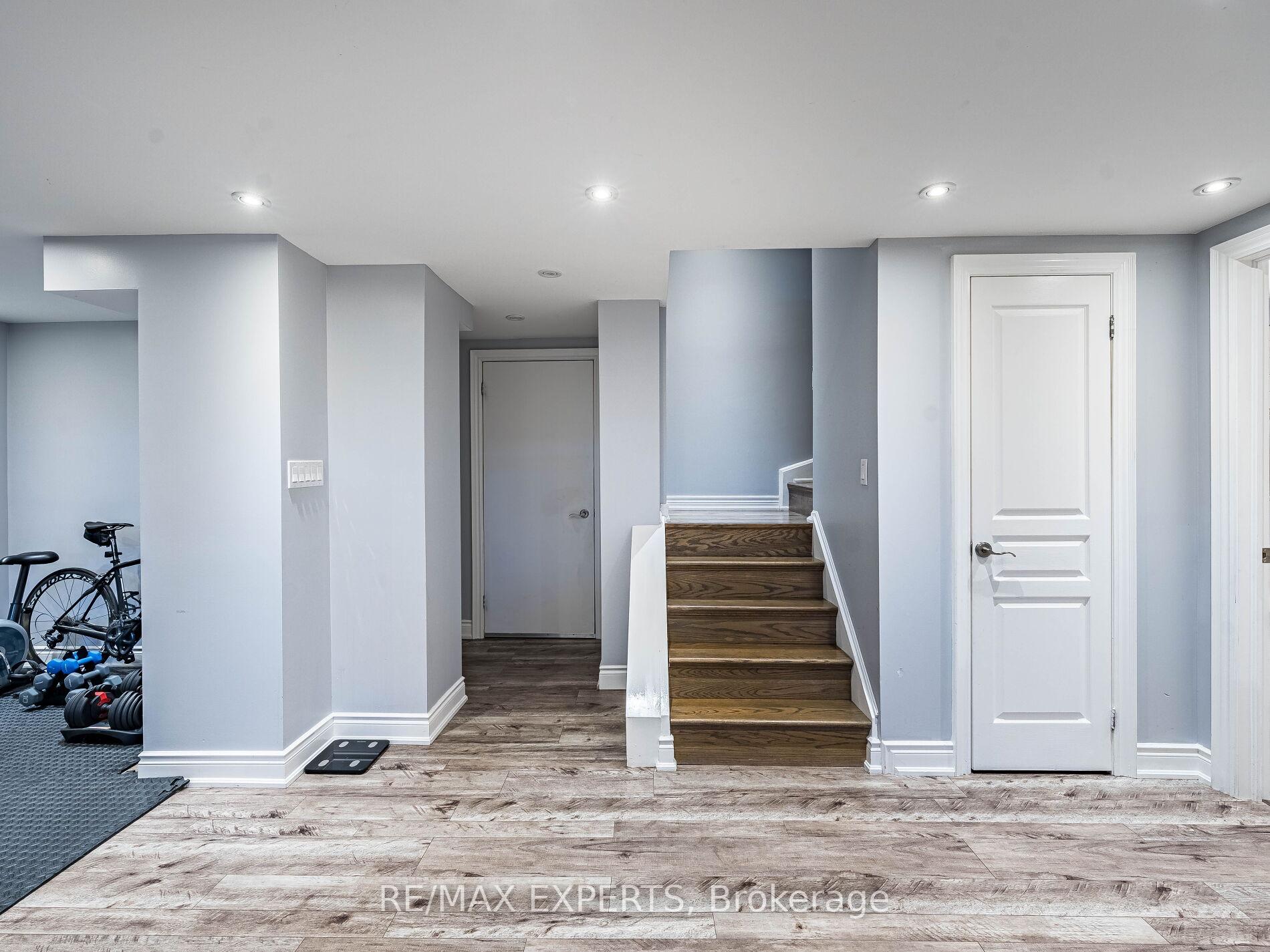 Photo 33 of 20 Foxchase Drive, Caledon, Bolton North — HOMEH