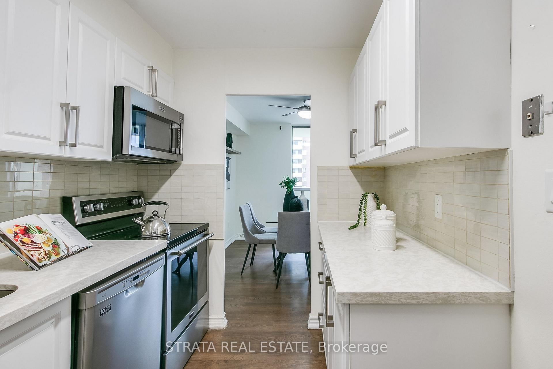 Photo 10 of Unit 1604, 5 Massey Square, Toronto, Crescent Town — HOMEH