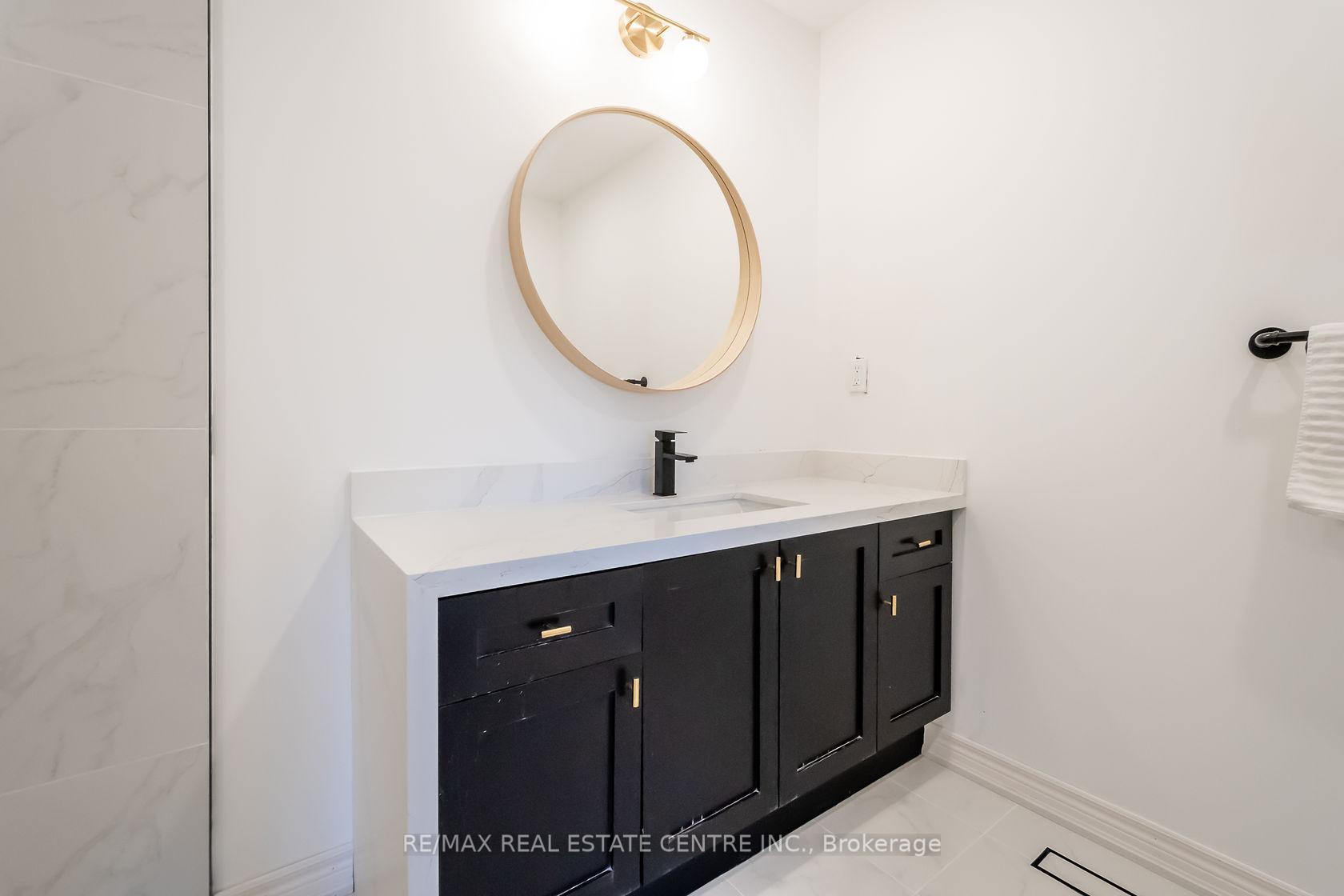 Photo 25 of Unit 19, 370 Stonehenge Drive, Hamilton, Ancaster — HOMEH