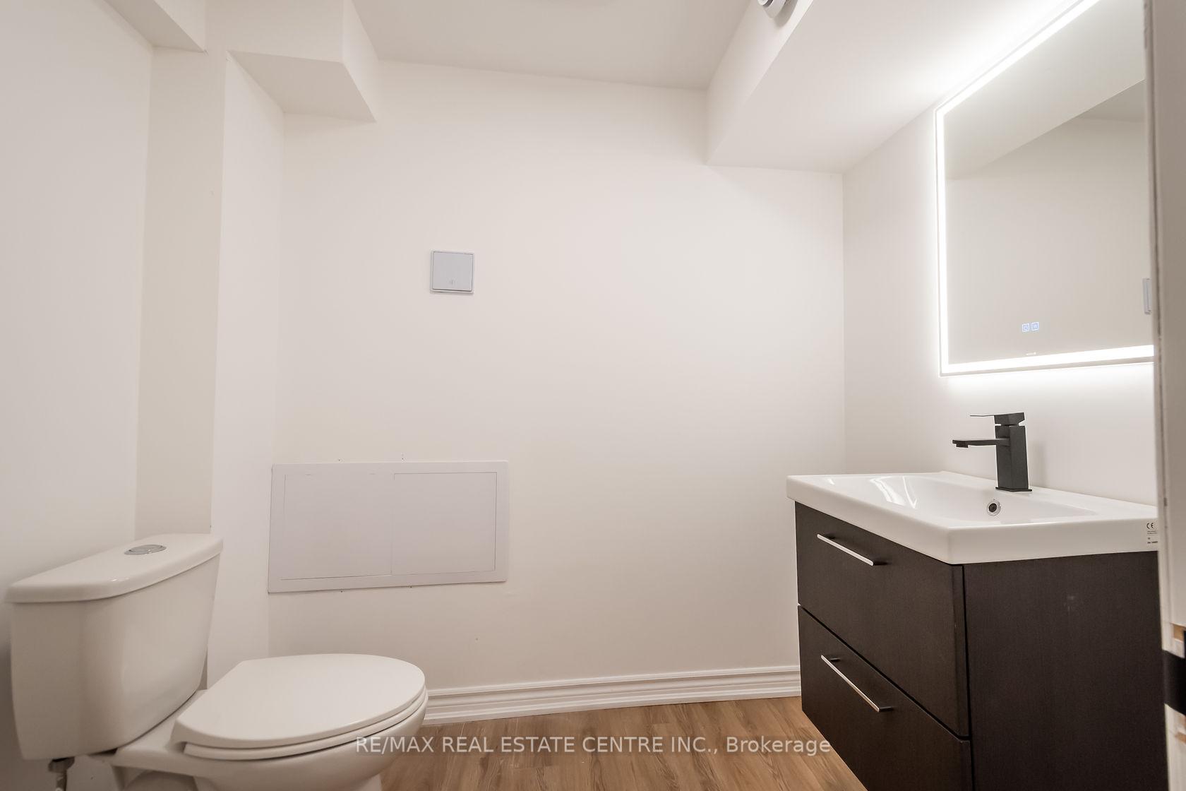 Photo 38 of Unit 19, 370 Stonehenge Drive, Hamilton, Ancaster — HOMEH