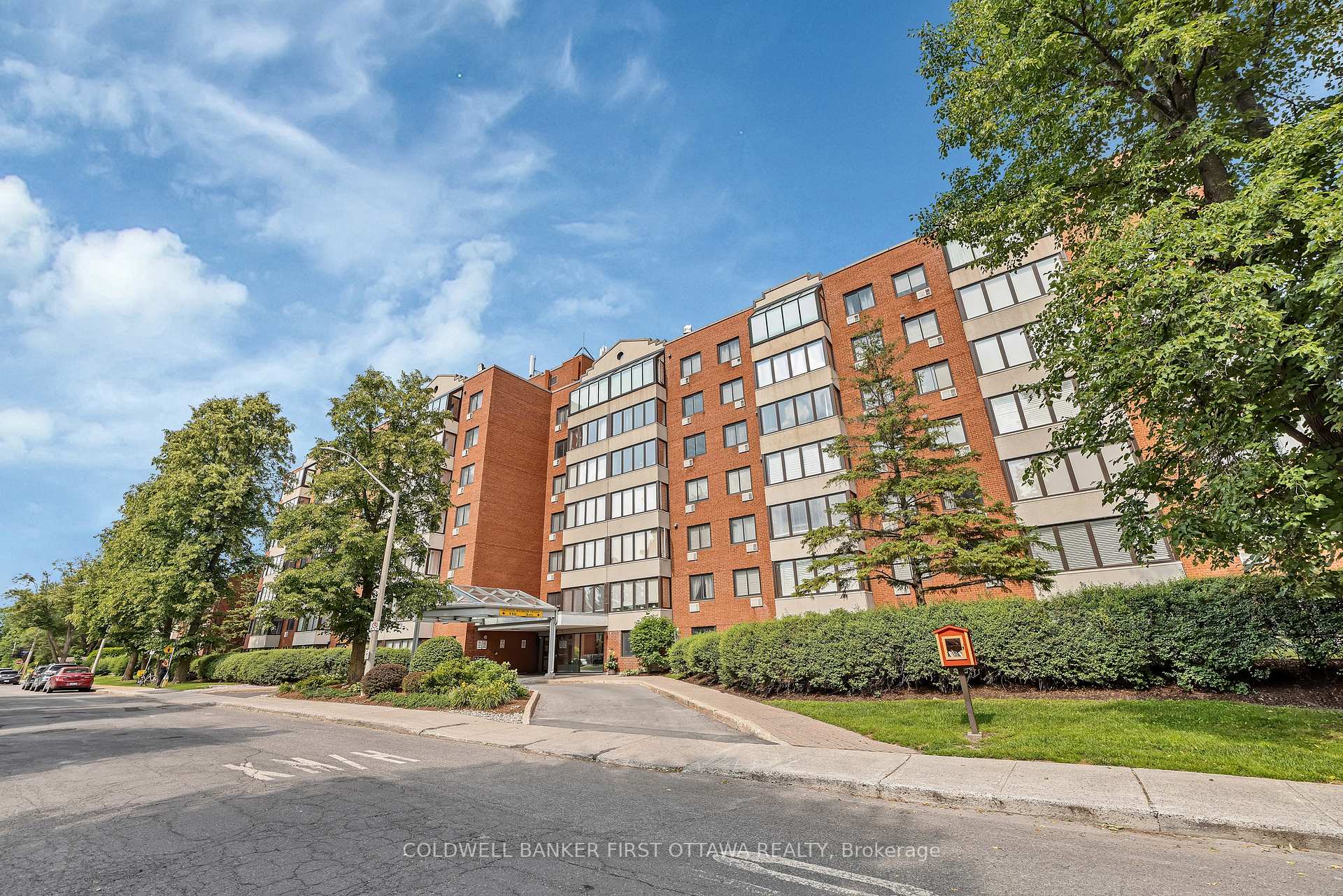Front of Unit 111, 225 Alvin Road
