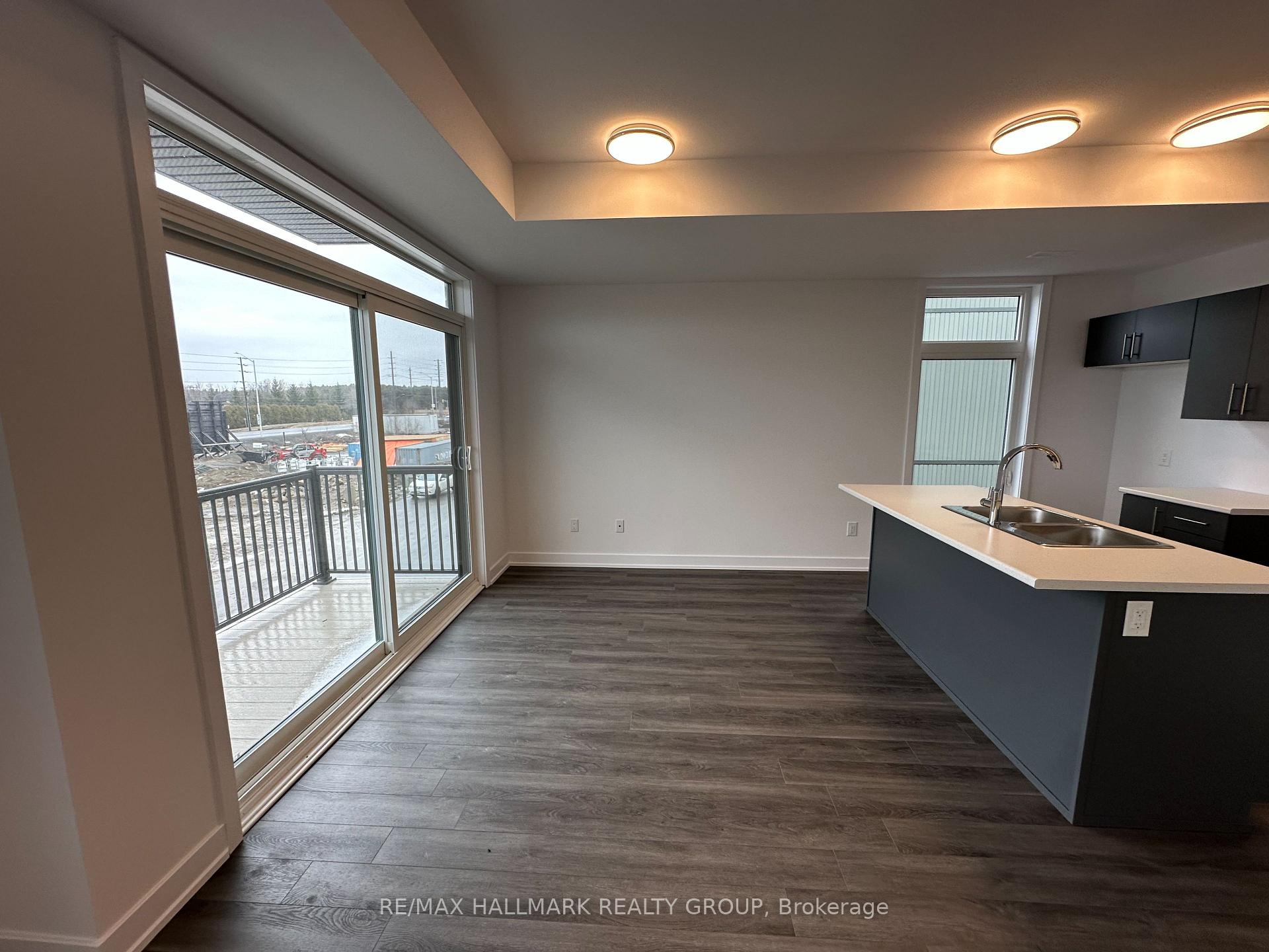 Photo 13 of 1003 Silhouette Private, Ottawa, Barrhaven - Cedargrove/Fraserdale — HOMEH