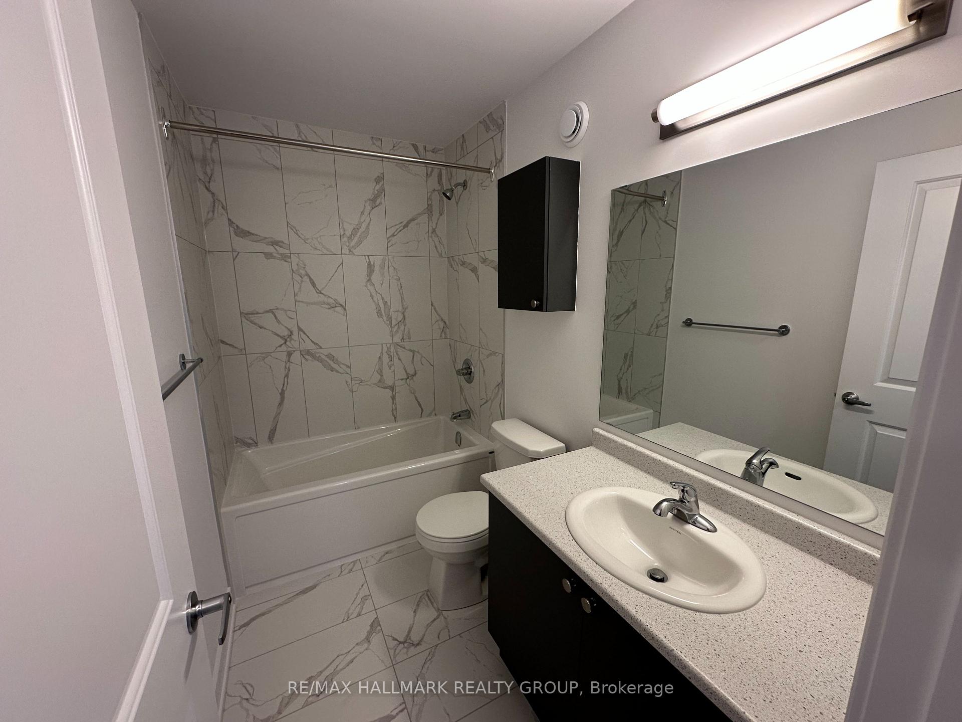 Photo 15 of 1003 Silhouette Private, Ottawa, Barrhaven - Cedargrove/Fraserdale — HOMEH
