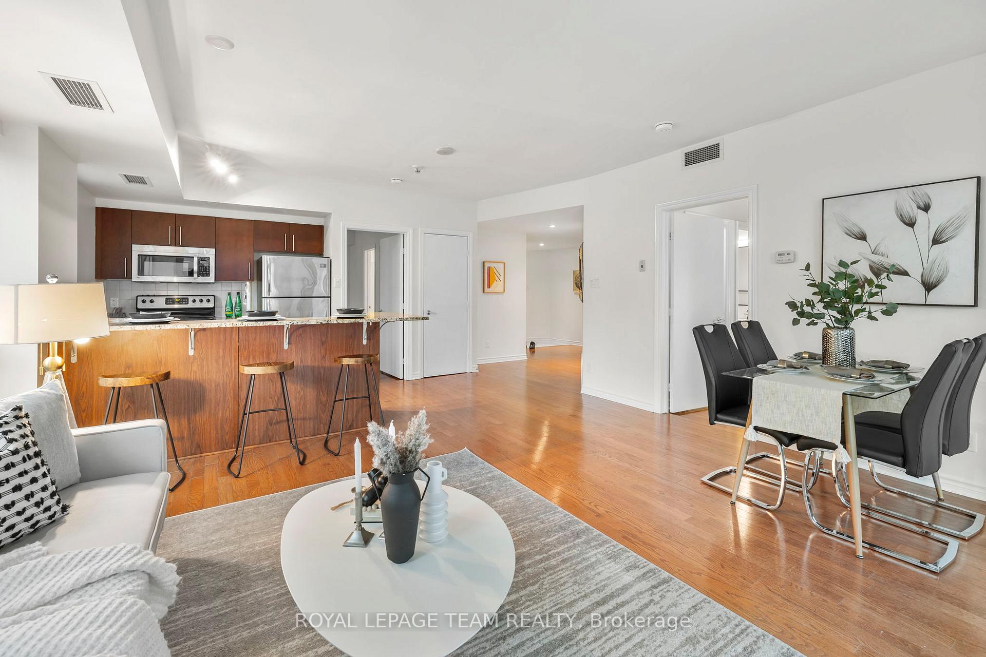 Photo 6 of Unit 1801, 200 Rideau Street, Ottawa, Sandy Hill — HOMEH