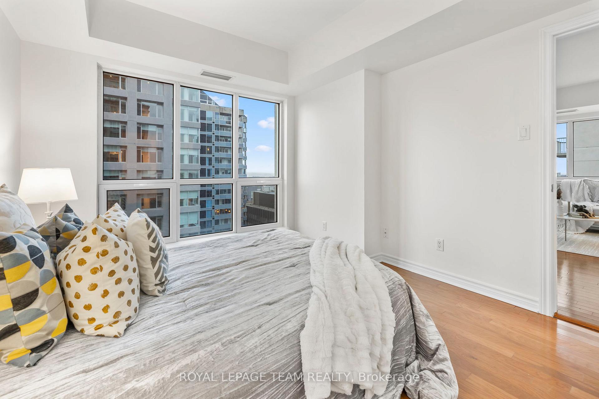 Photo 12 of Unit 1801, 200 Rideau Street, Ottawa, Sandy Hill — HOMEH