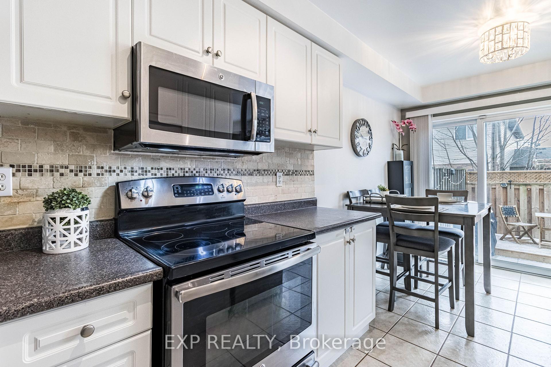 Photo 7 of Unit 42, 485 Green Road, Hamilton, Stoney Creek — HOMEH