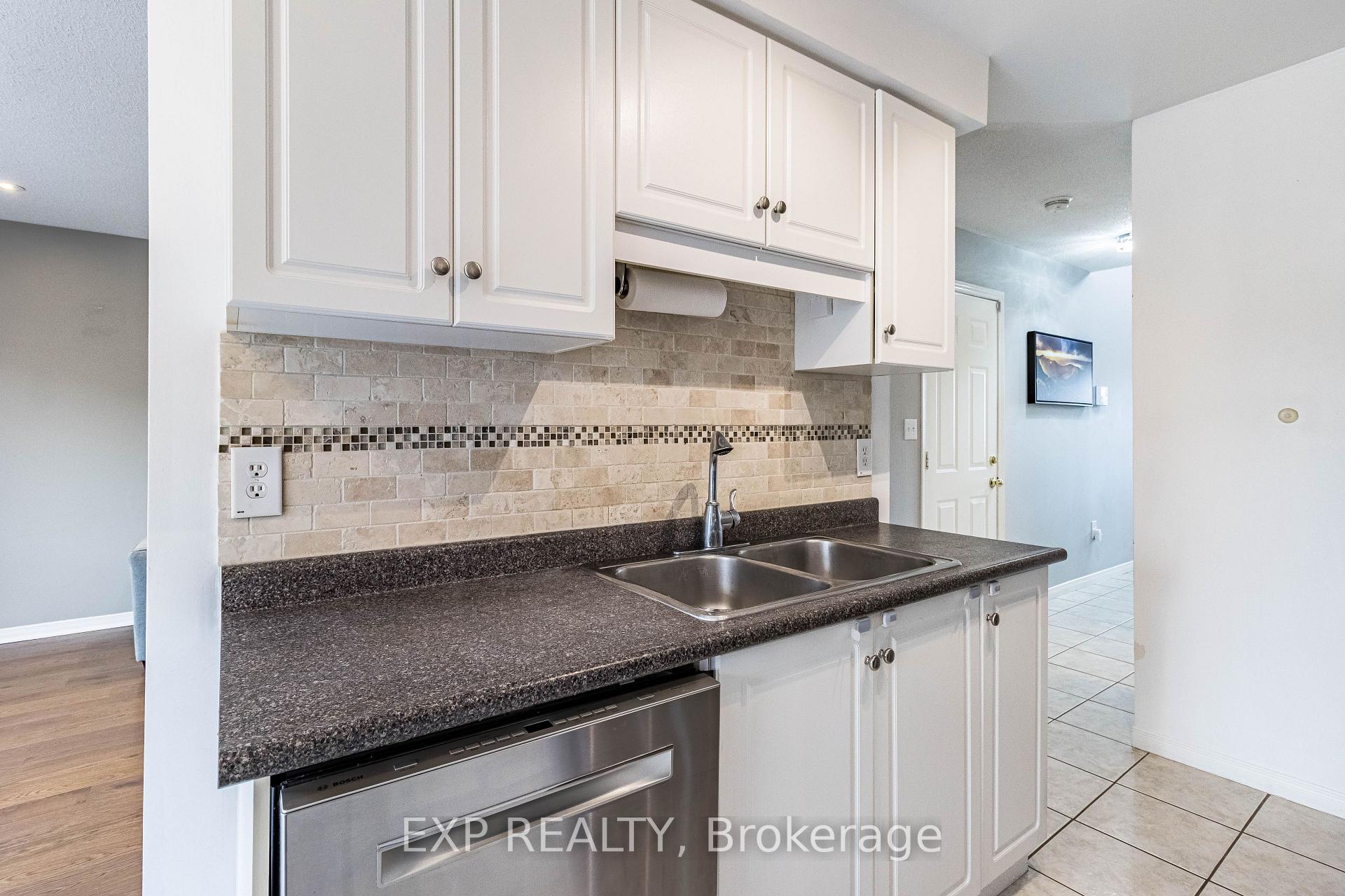 Photo 8 of Unit 42, 485 Green Road, Hamilton, Stoney Creek — HOMEH