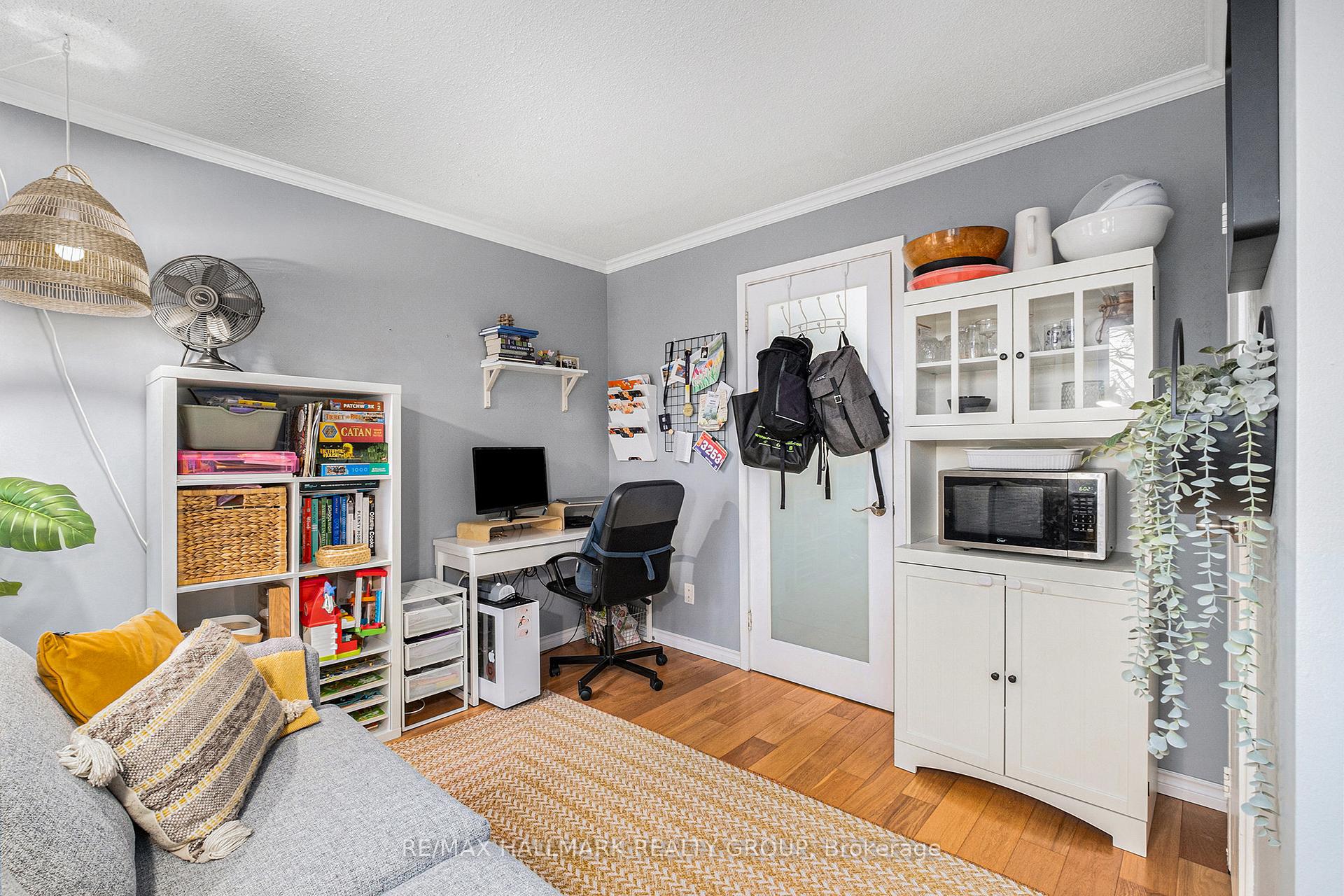 Photo 19 of 225 Mart Circle, Ottawa, Manor Park — HOMEH
