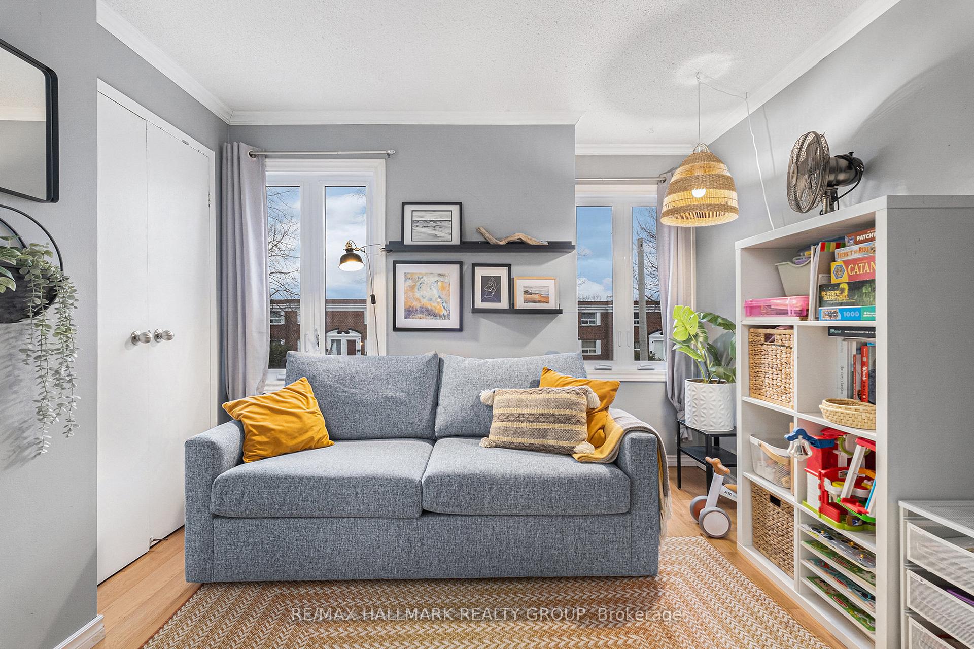 Photo 21 of 225 Mart Circle, Ottawa, Manor Park — HOMEH