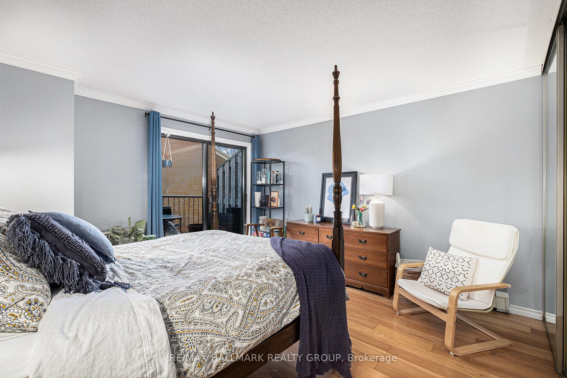 Photo 23 of 225 Mart Circle, Ottawa, Manor Park — HOMEH