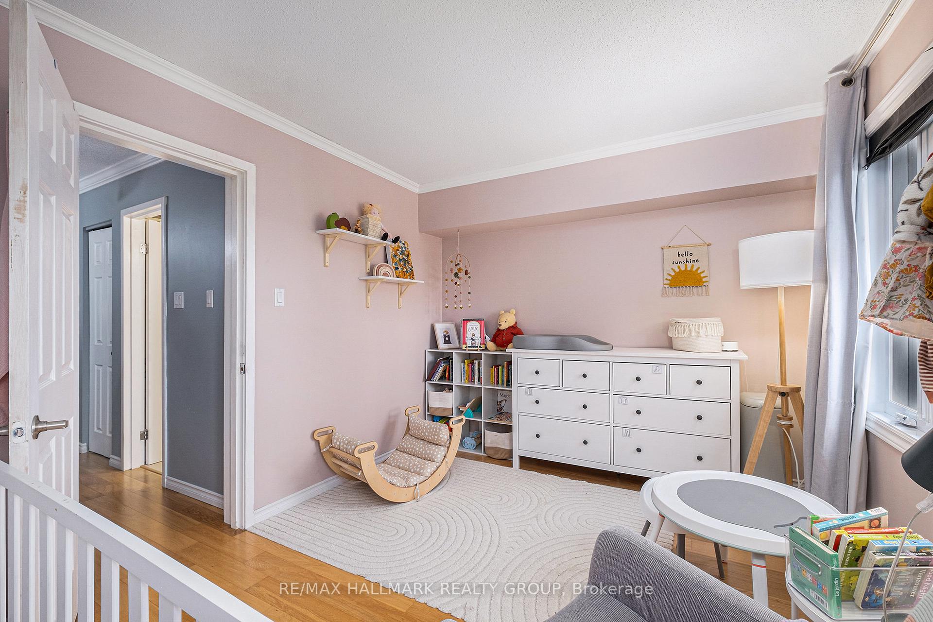 Photo 27 of 225 Mart Circle, Ottawa, Manor Park — HOMEH