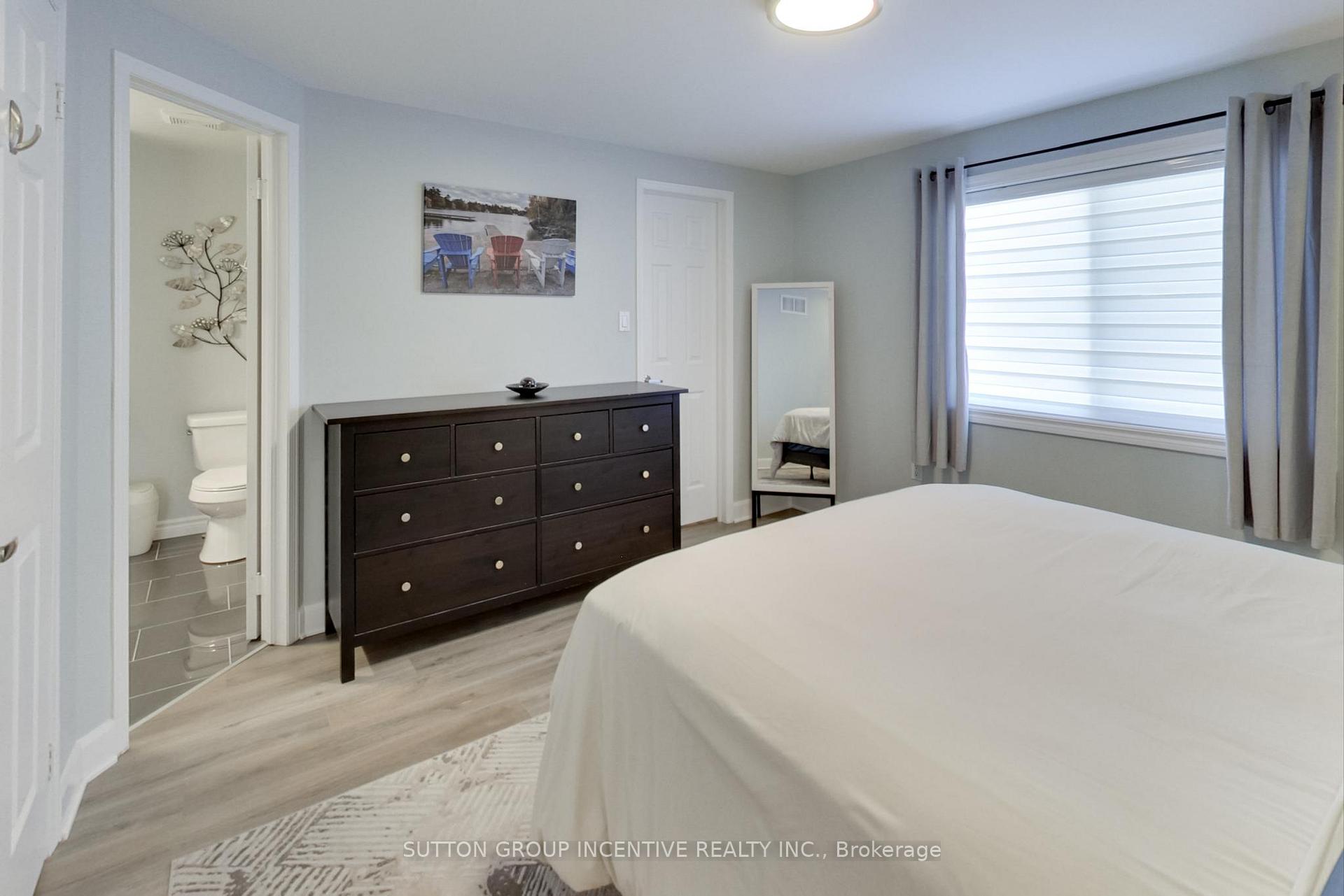 Photo 16 of 11 Majesty Boulevard, Barrie, Innis-Shore — HOMEH