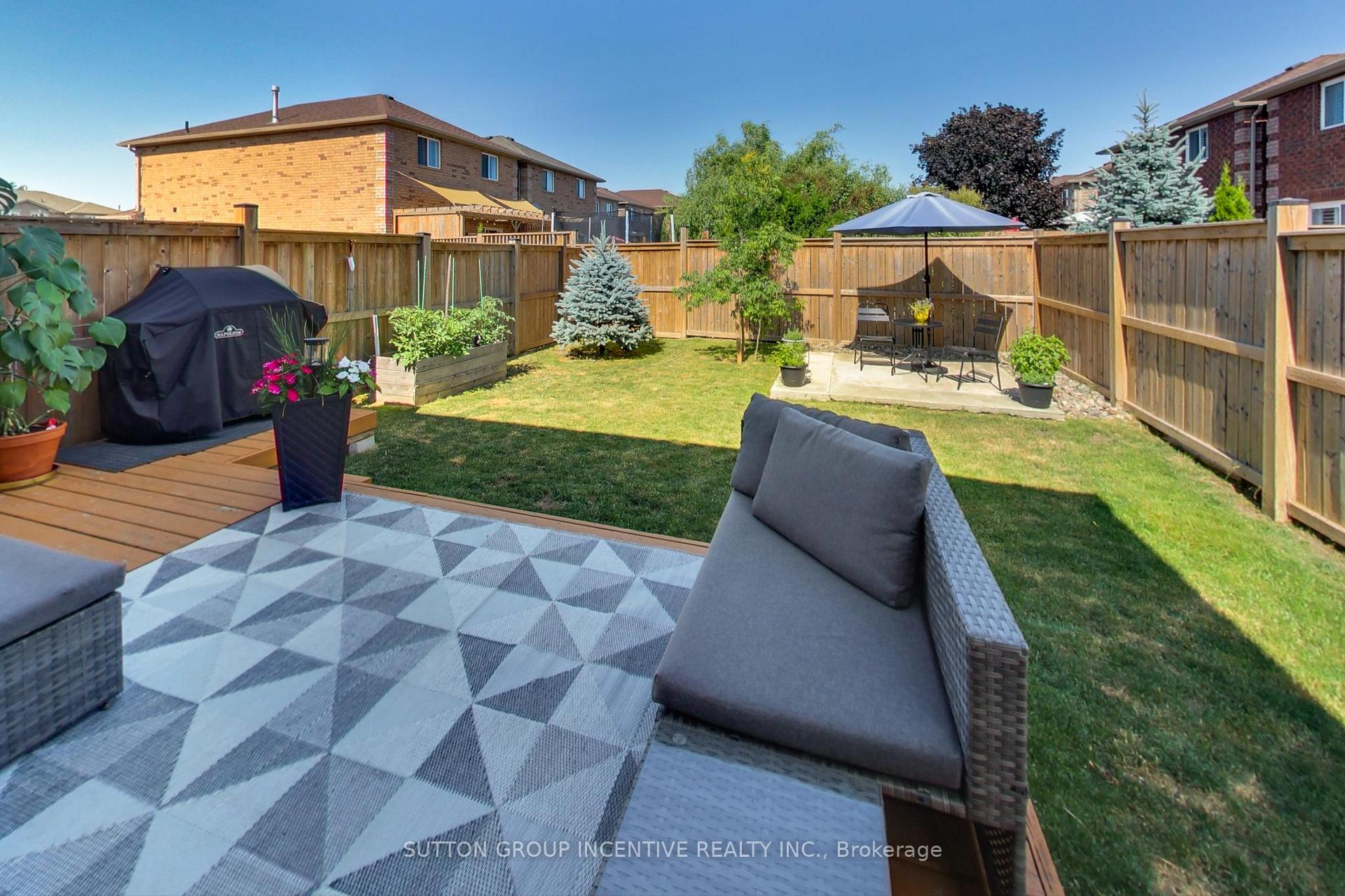 Photo 27 of 11 Majesty Boulevard, Barrie, Innis-Shore — HOMEH
