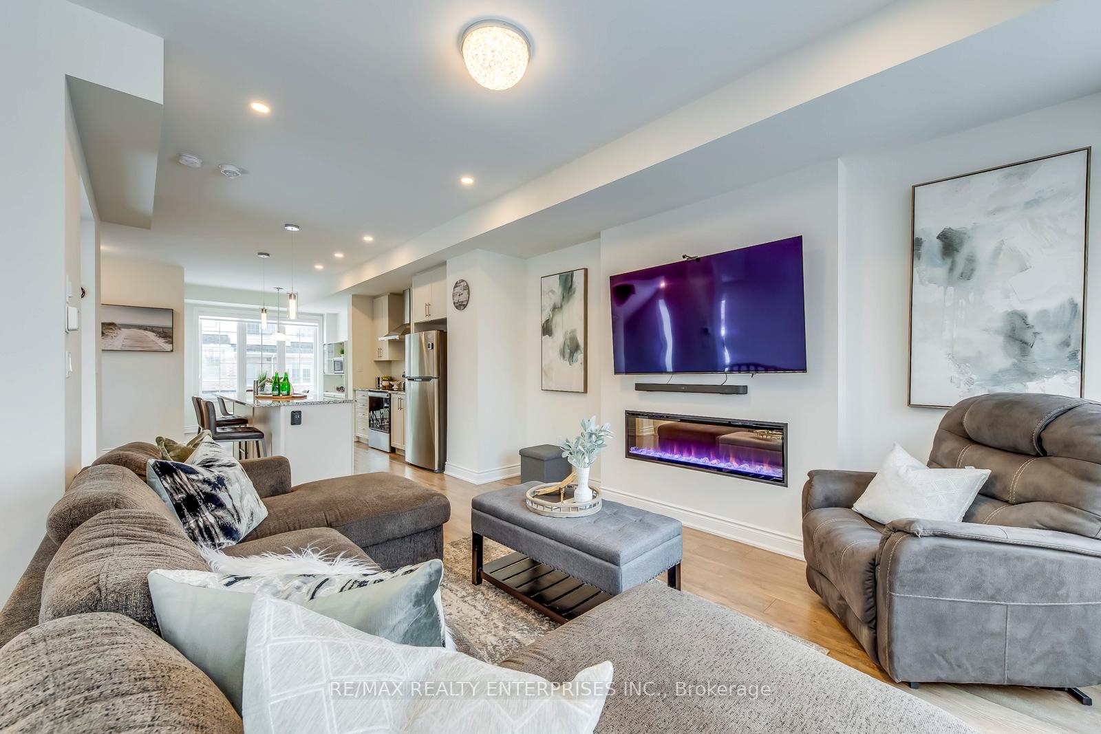 Photo 6 of Unit 45, 236 Royal Northern Path, Oshawa, Windfields — HOMEH