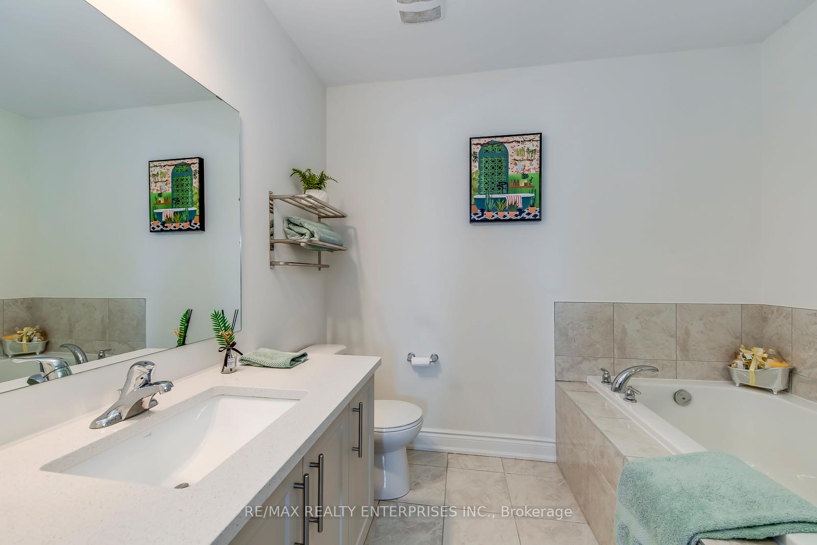Photo 16 of Unit 45, 236 Royal Northern Path, Oshawa, Windfields — HOMEH