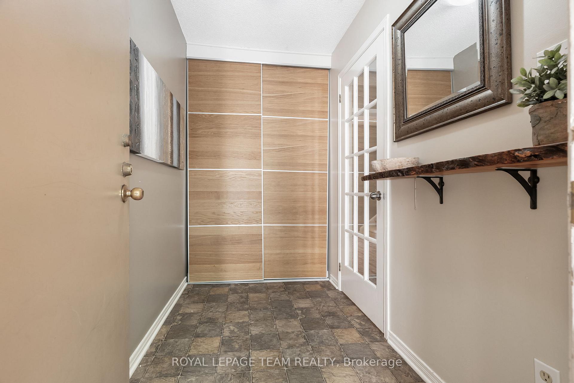 Photo 4 of 1473 Bryson Lane, Ottawa, Sawmill Creek/Timbermill — HOMEH