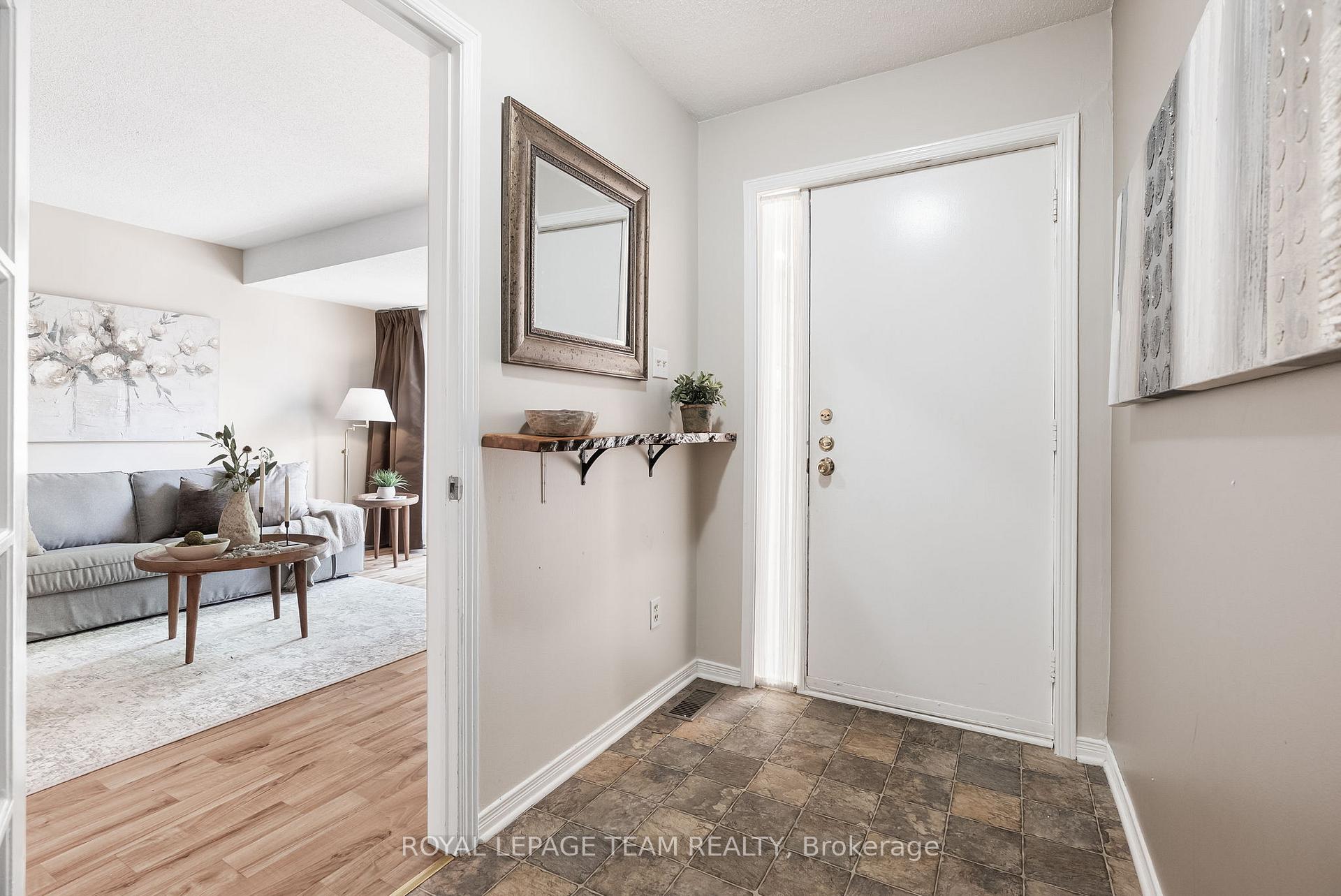 Photo 5 of 1473 Bryson Lane, Ottawa, Sawmill Creek/Timbermill — HOMEH