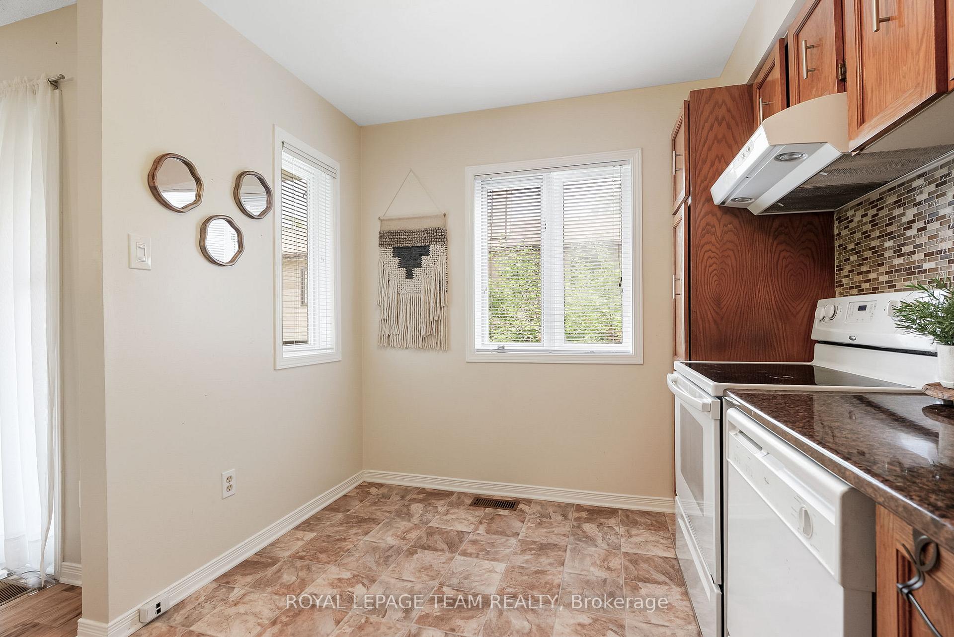 Photo 14 of 1473 Bryson Lane, Ottawa, Sawmill Creek/Timbermill — HOMEH