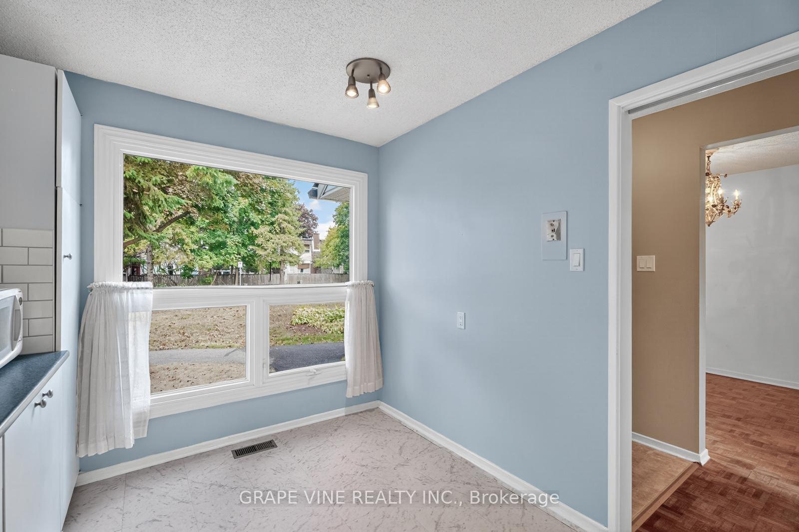 Photo 9 of 66 Rutherford Way, Ottawa, Kanata - Beaverbrook — HOMEH