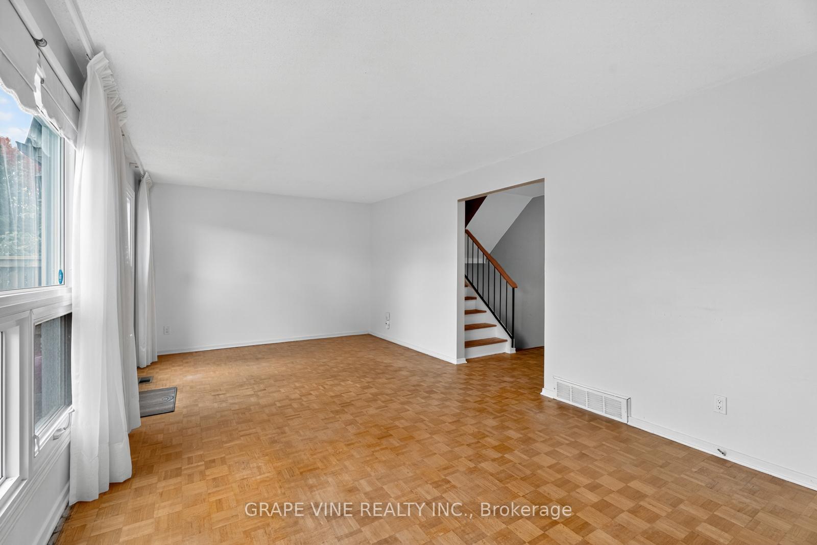 Photo 16 of 66 Rutherford Way, Ottawa, Kanata - Beaverbrook — HOMEH