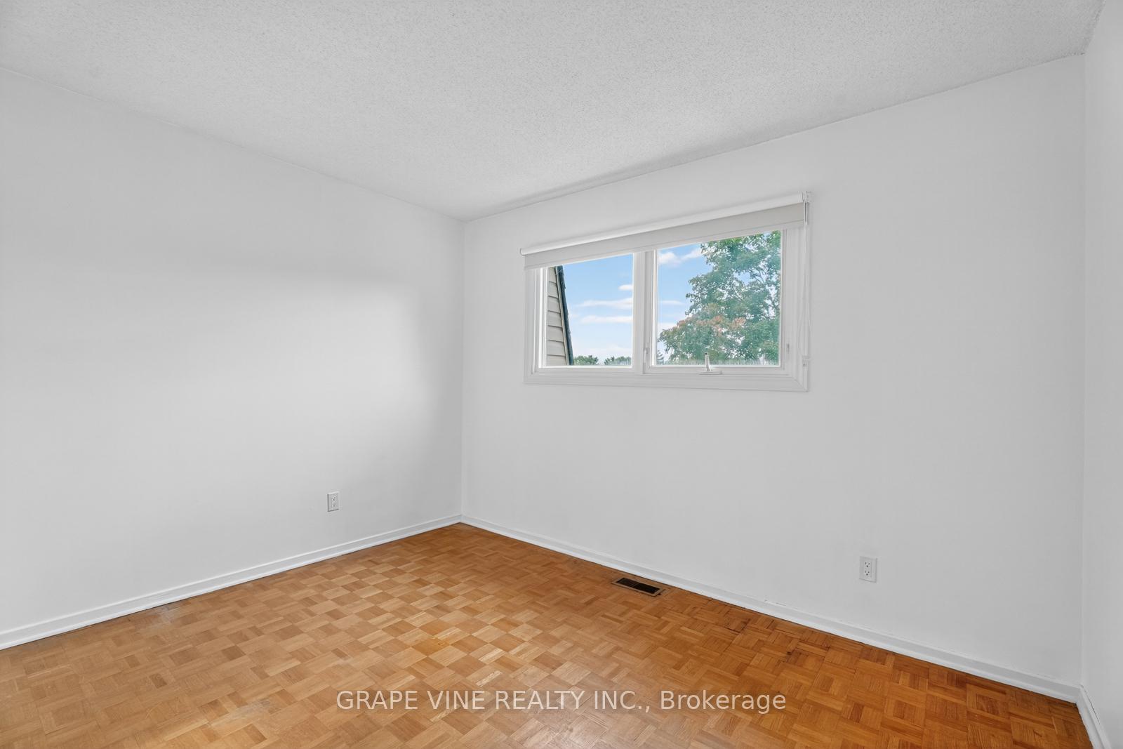 Photo 23 of 66 Rutherford Way, Ottawa, Kanata - Beaverbrook — HOMEH