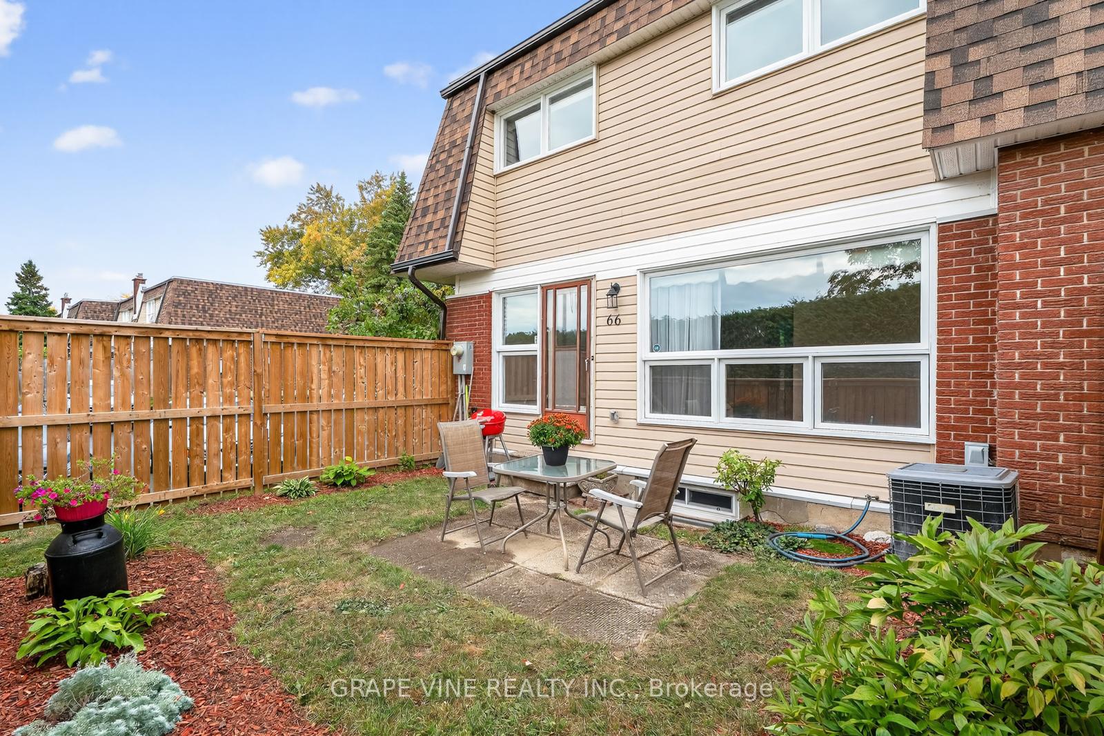 Photo 32 of 66 Rutherford Way, Ottawa, Kanata - Beaverbrook — HOMEH
