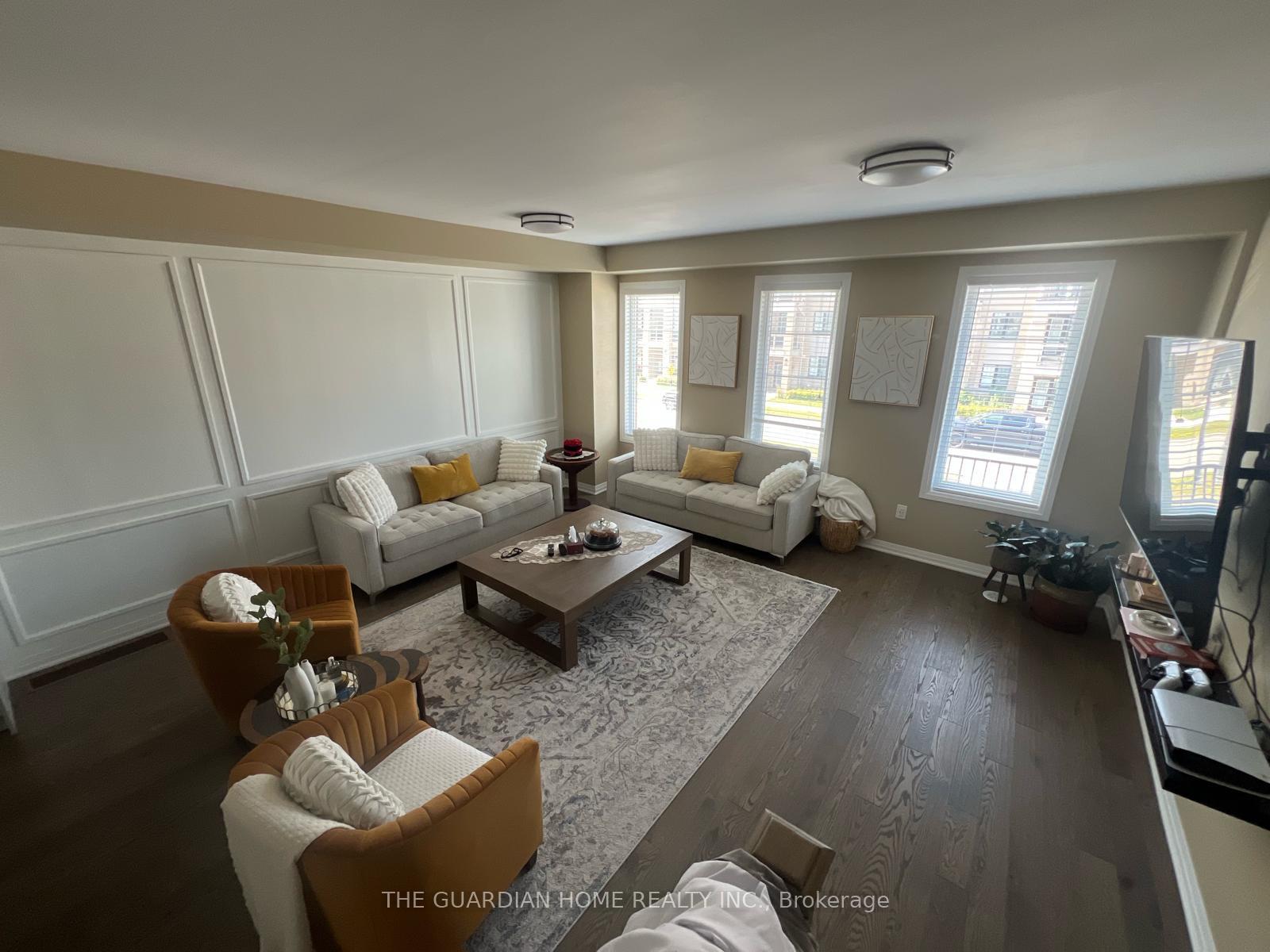 Photo 1 of 27 Clarington Boulevard, Clarington, Bowmanville — HOMEH