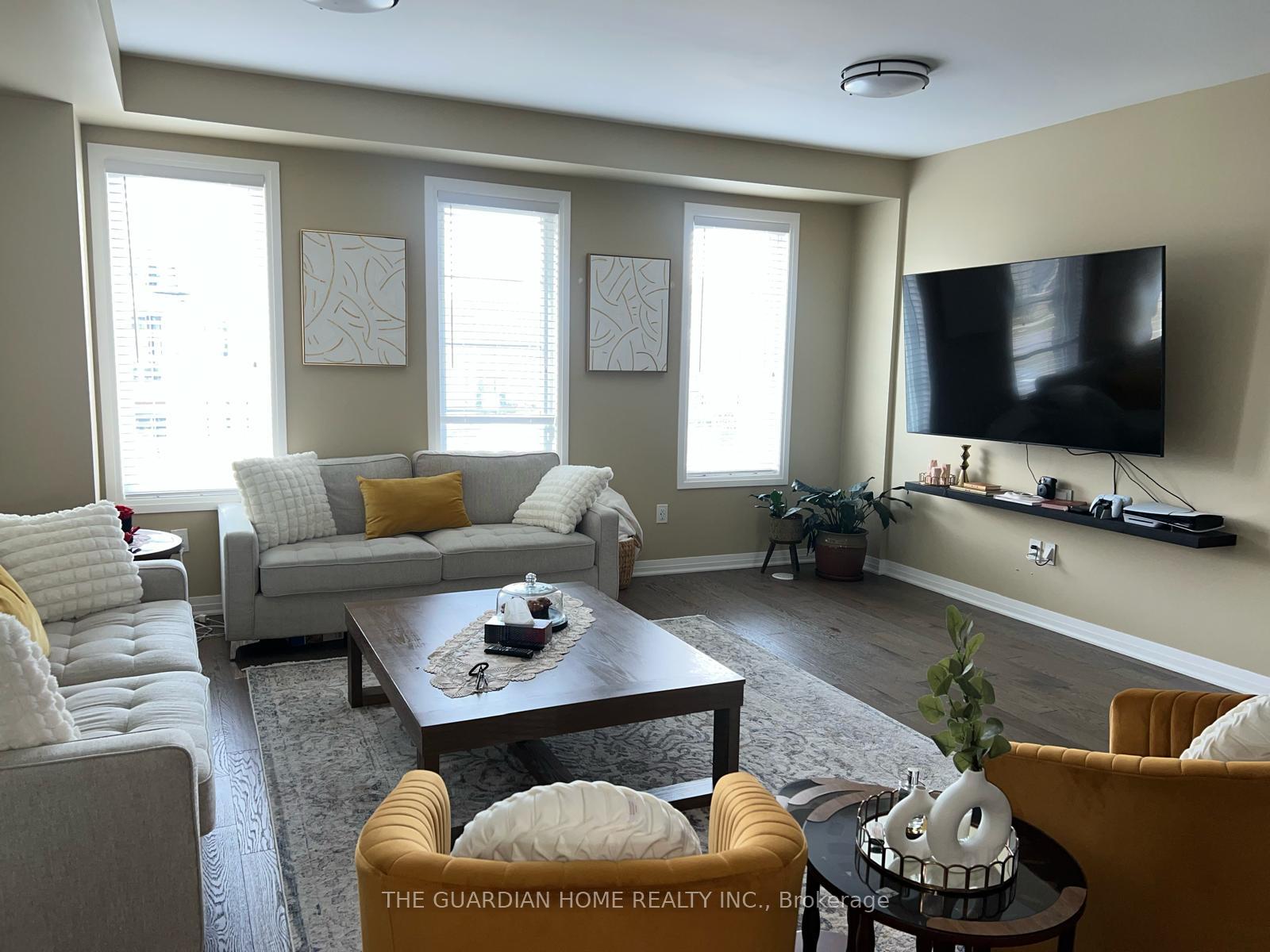 Photo 3 of 27 Clarington Boulevard, Clarington, Bowmanville — HOMEH