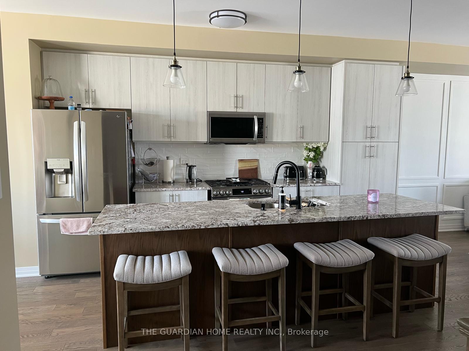 Photo 6 of 27 Clarington Boulevard, Clarington, Bowmanville — HOMEH