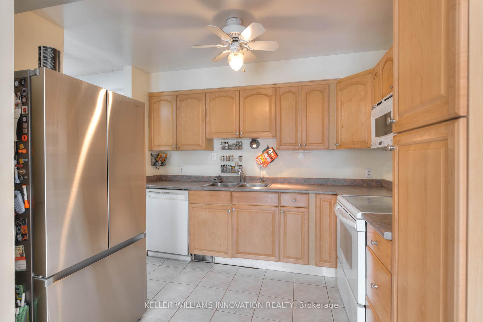 Photo 8 of Unit 25, 29 Paulander Drive, Kitchener — HOMEH