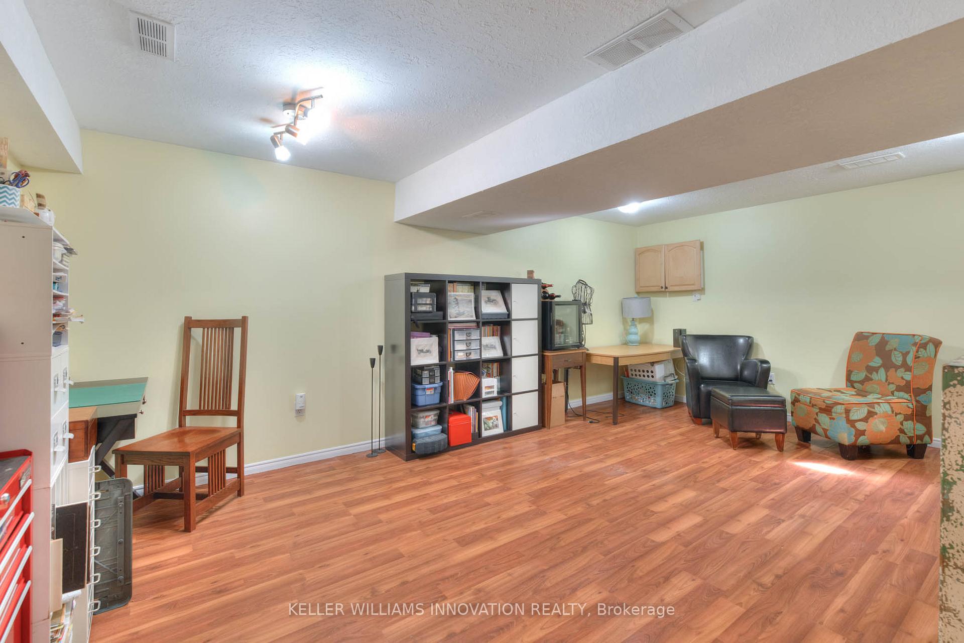 Photo 19 of Unit 25, 29 Paulander Drive, Kitchener — HOMEH