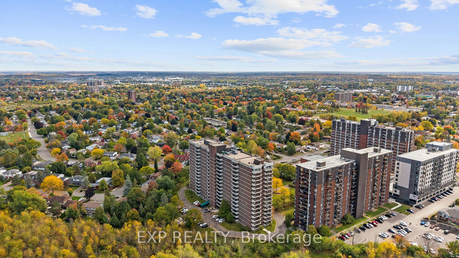 Photo 2 of Unit 903, 1705 Playfair Drive, Ottawa, Playfair Park — HOMEH