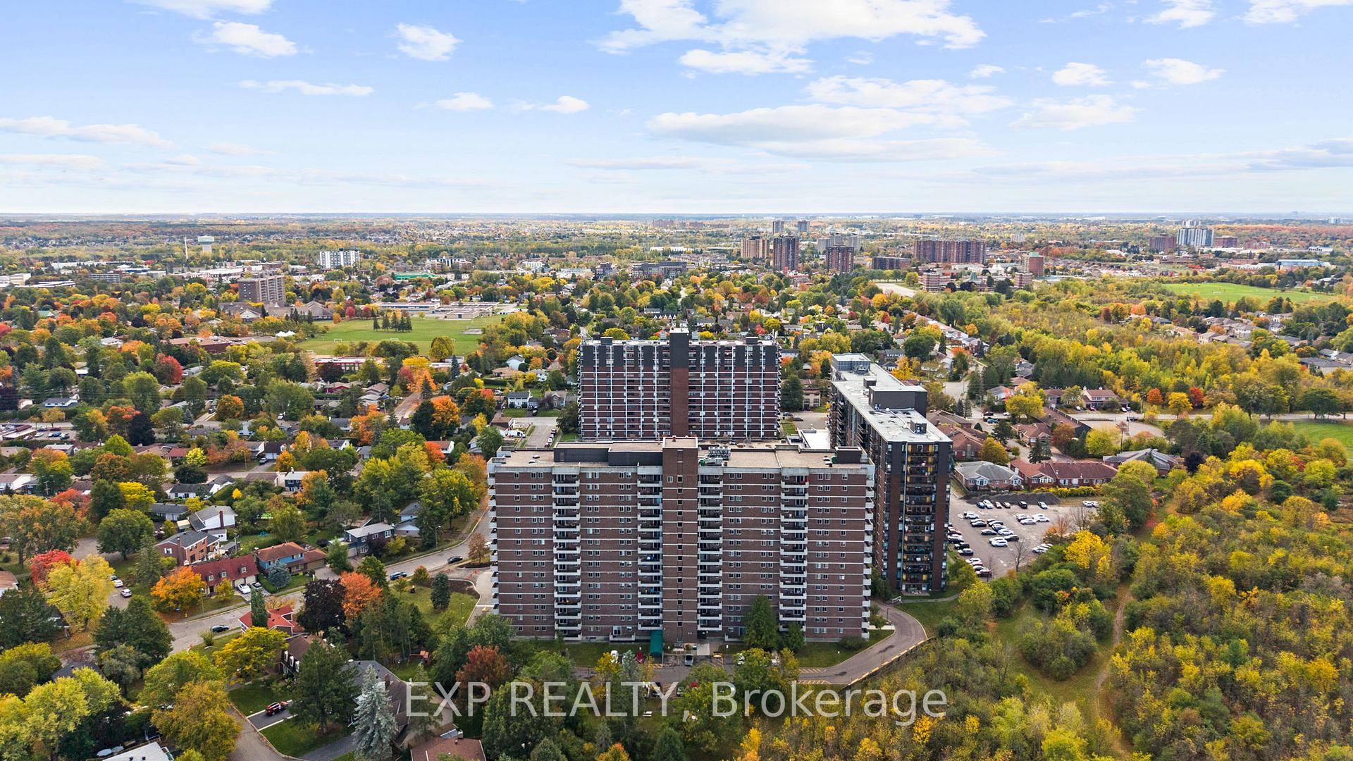 Photo 3 of Unit 903, 1705 Playfair Drive, Ottawa, Playfair Park — HOMEH