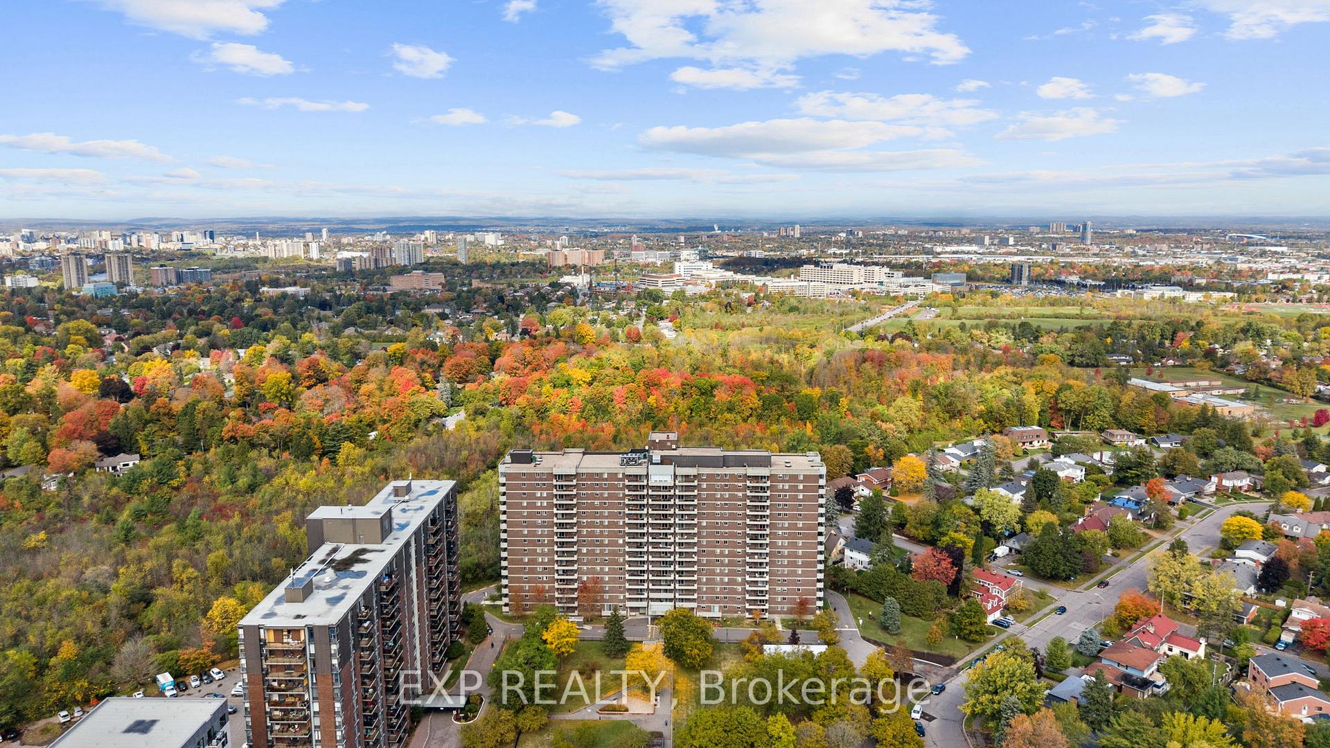 Photo 6 of Unit 903, 1705 Playfair Drive, Ottawa, Playfair Park — HOMEH