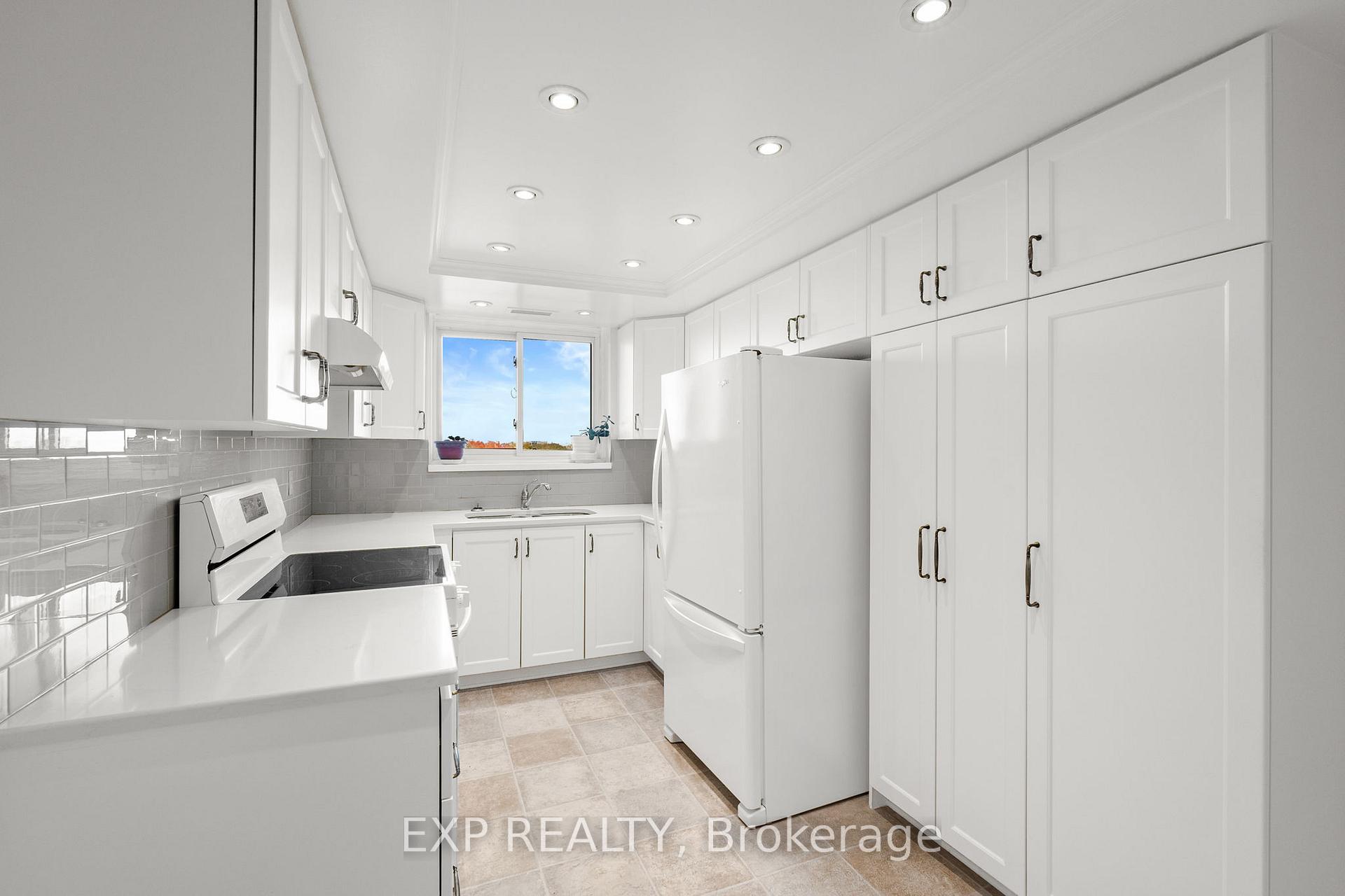 Photo 24 of Unit 903, 1705 Playfair Drive, Ottawa, Playfair Park — HOMEH