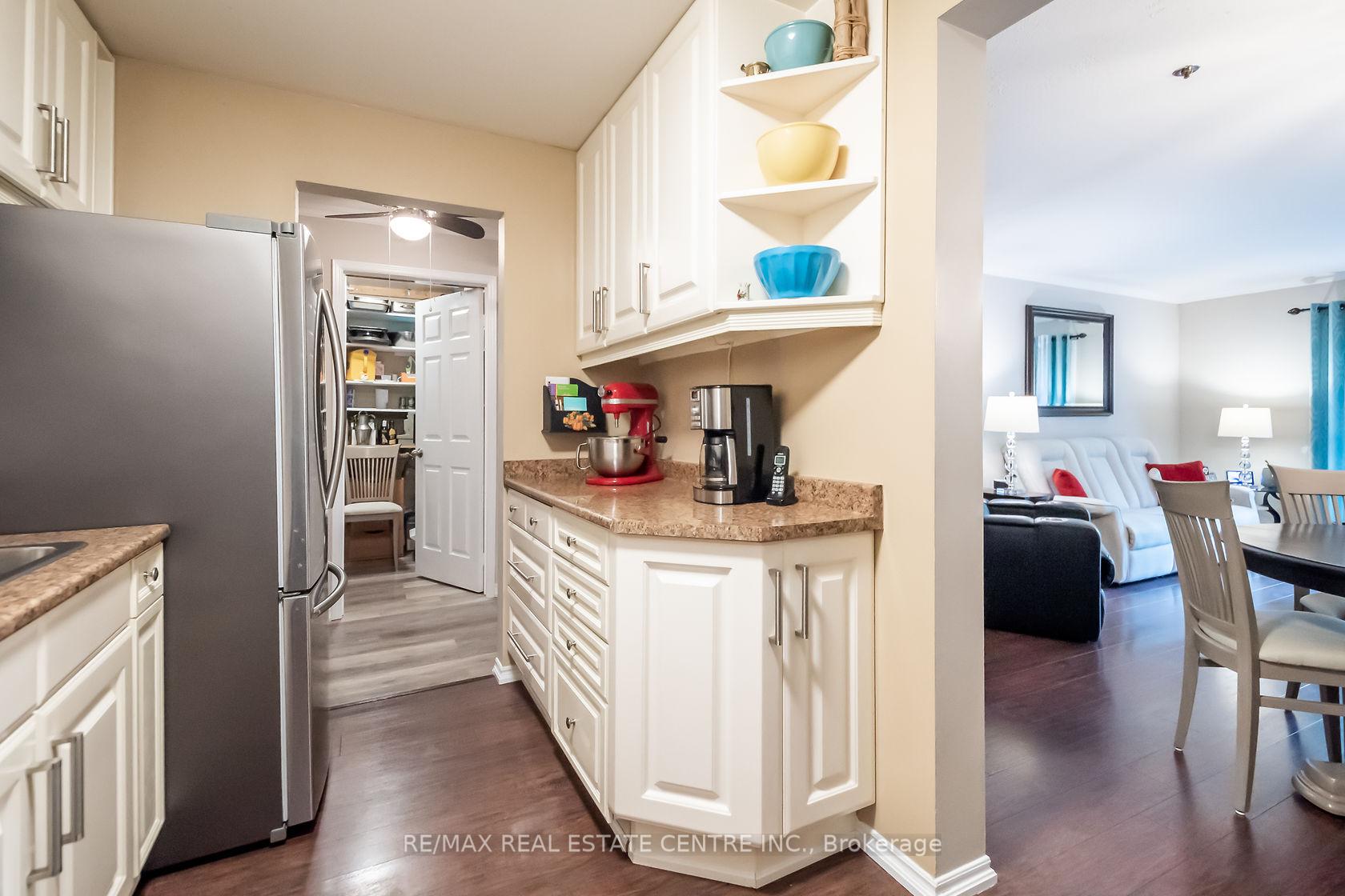 Photo 21 of Unit 105, 6 Niagara Street, Grimsby, Grimsby West — HOMEH