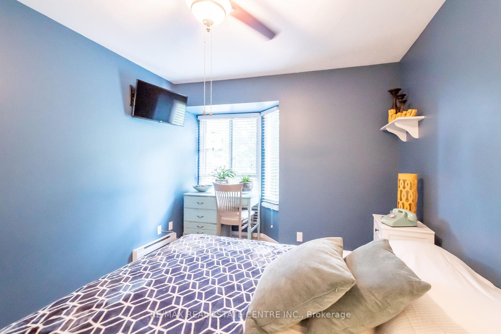 Photo 33 of Unit 105, 6 Niagara Street, Grimsby, Grimsby West — HOMEH