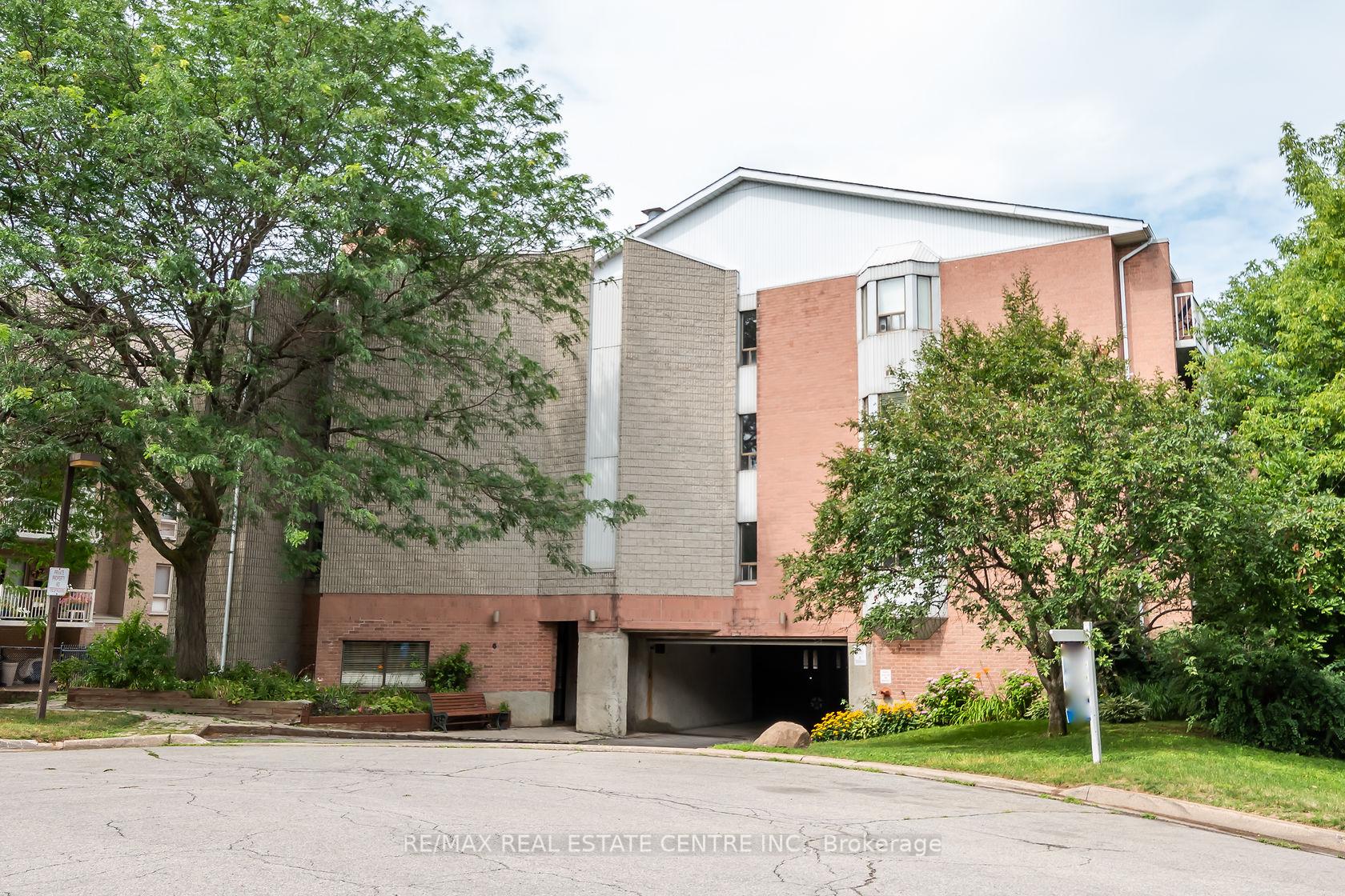Photo 39 of Unit 105, 6 Niagara Street, Grimsby, Grimsby West — HOMEH