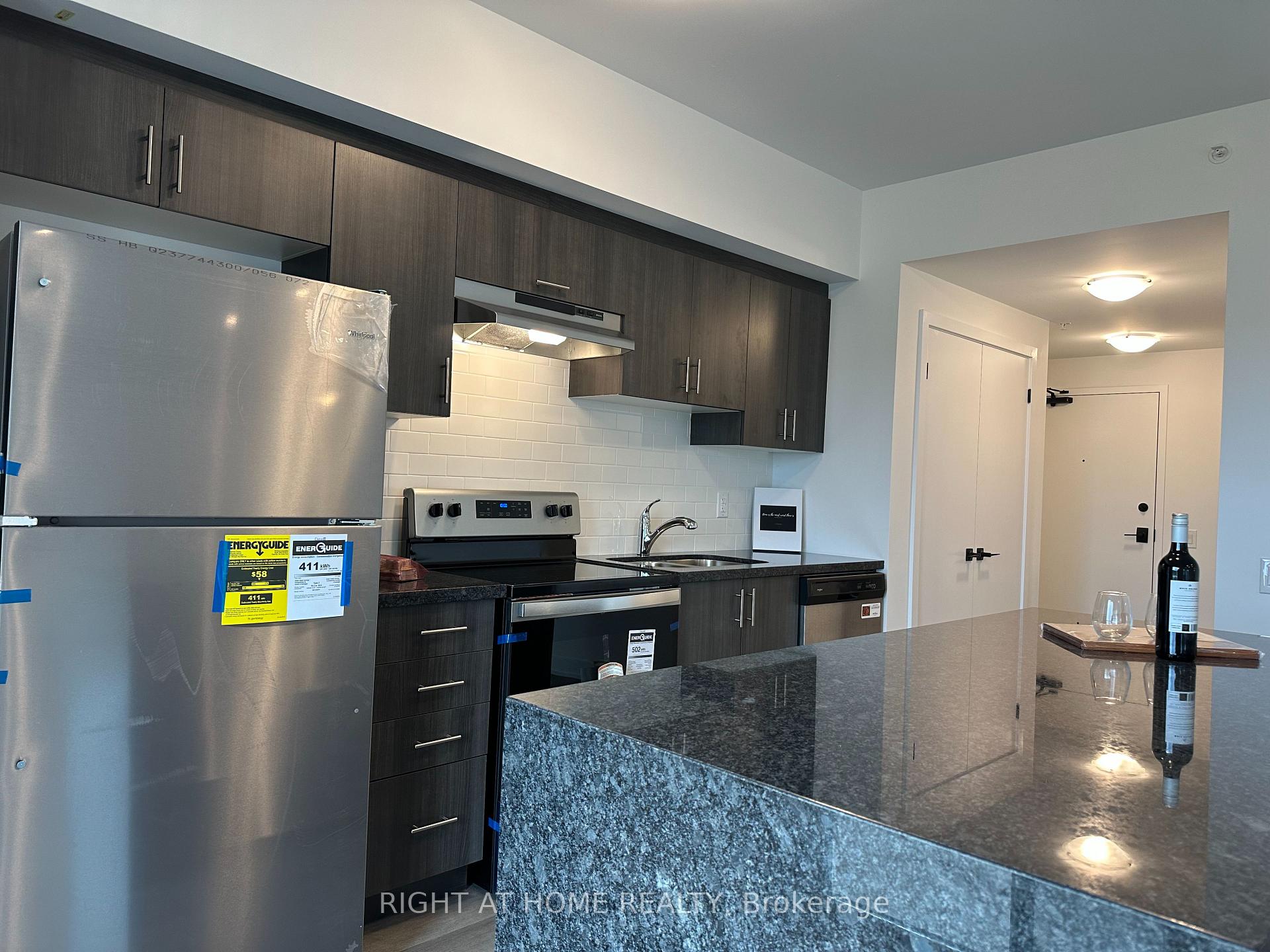 Photo 8 of Unit 314, 1 Chef Lane, Barrie, Rural Barrie Southeast — HOMEH