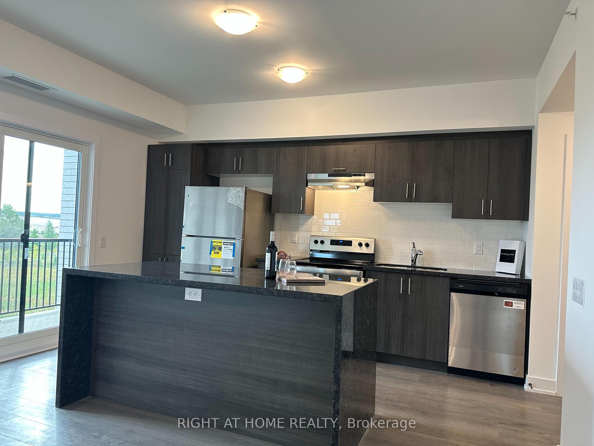 Photo 9 of Unit 314, 1 Chef Lane, Barrie, Rural Barrie Southeast — HOMEH