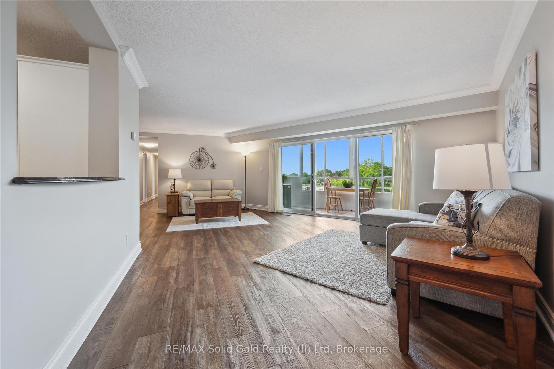 Photo 8 of Unit 603, 250 Glenridge Drive, Waterloo — HOMEH
