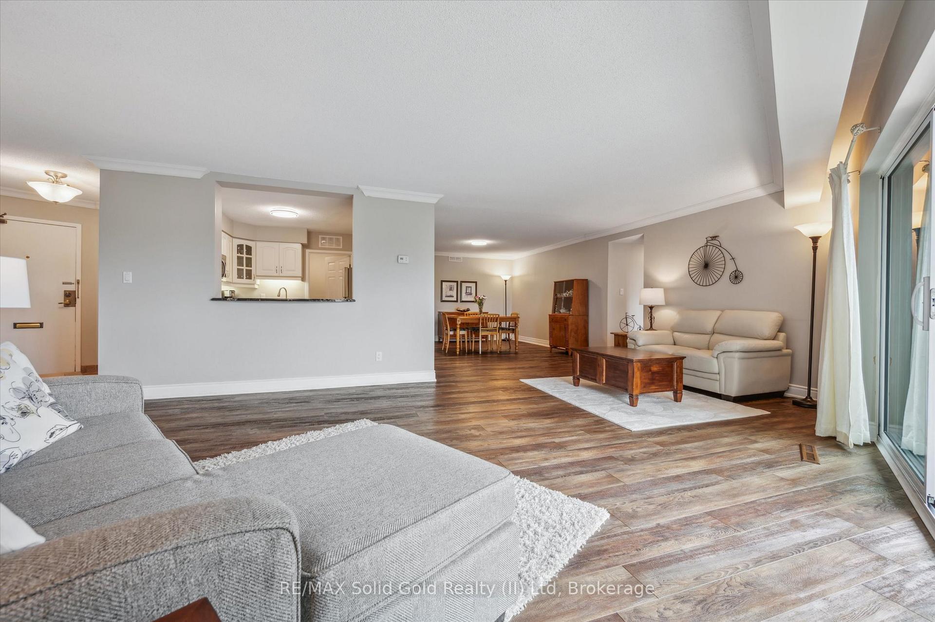 Photo 11 of Unit 603, 250 Glenridge Drive, Waterloo — HOMEH