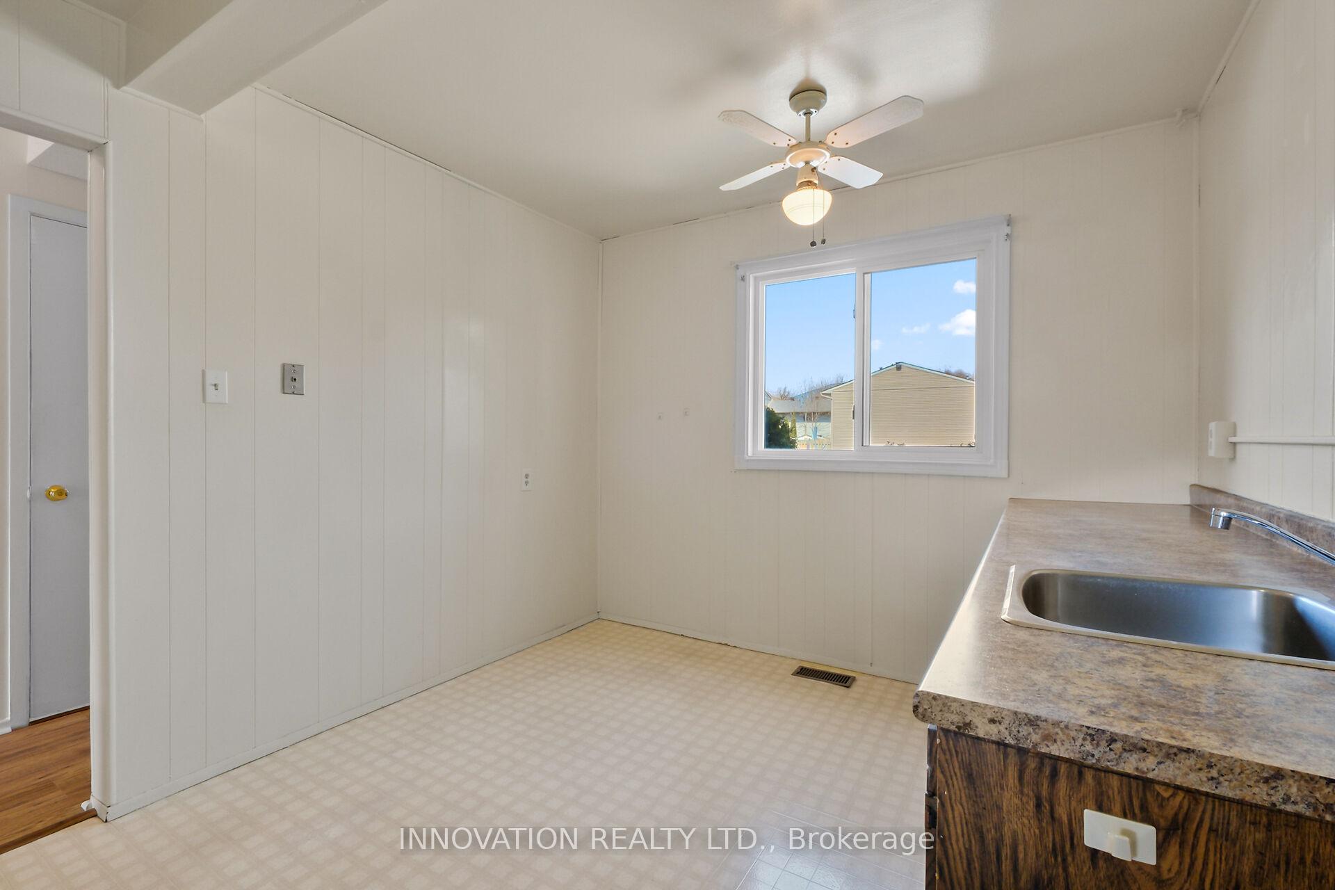 Photo 10 of 1411 Perez Crescent, Ottawa, Carson Grove — HOMEH